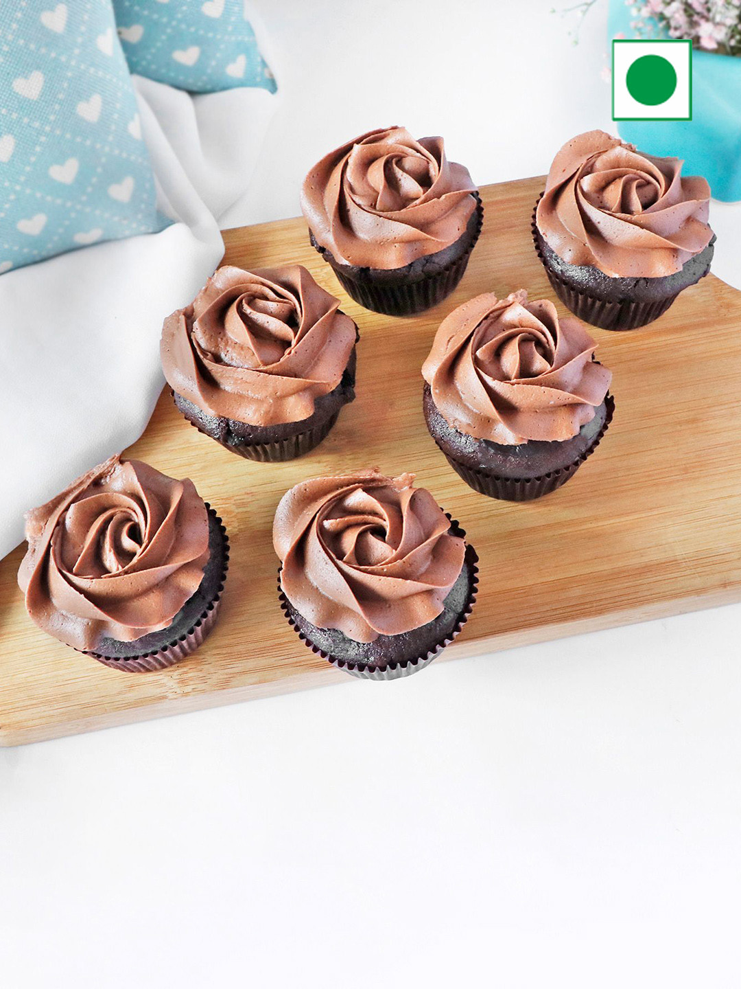 

IGP 6 Pcs Chocolate Cupcakes, Brown