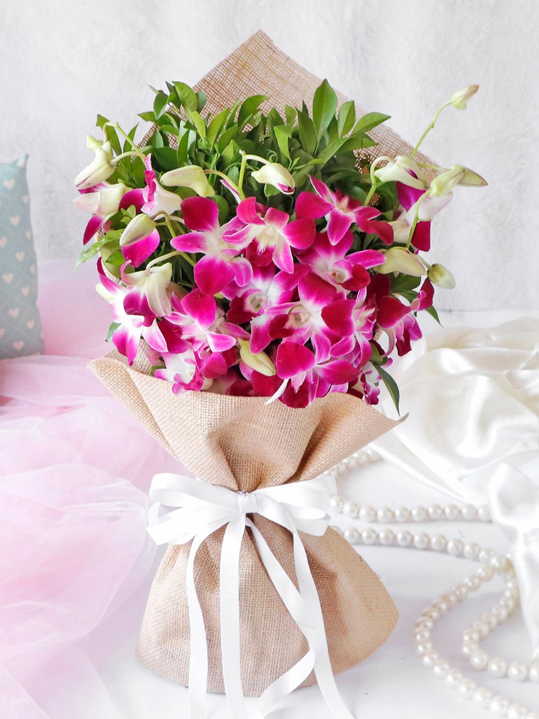 

IGP Pink & Green 5 Pieces Orchids Fresh Flowers Bouquet, Purple