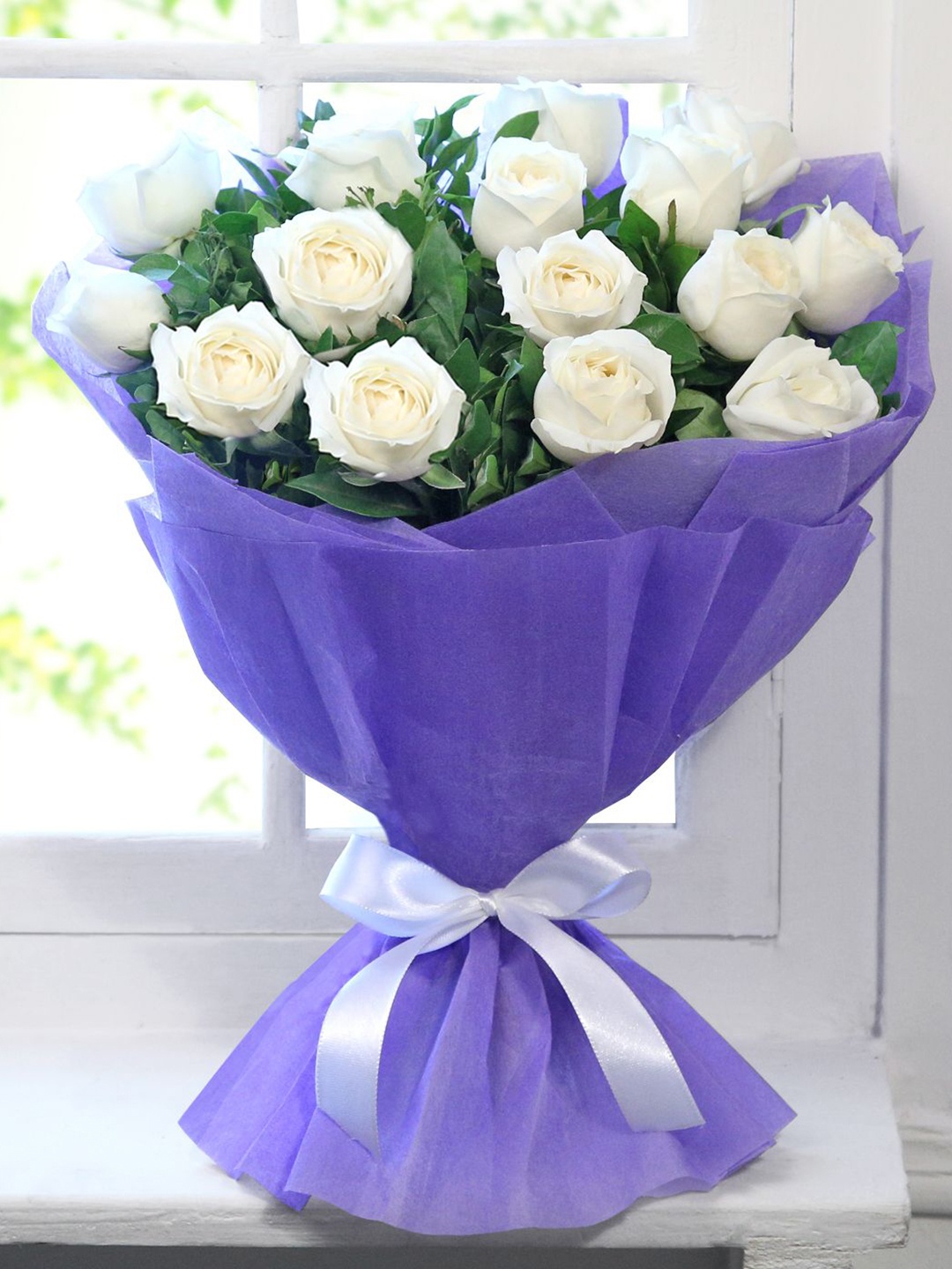 IGP 15-Pcs White Roses Beautiful Fresh Flower Bunch