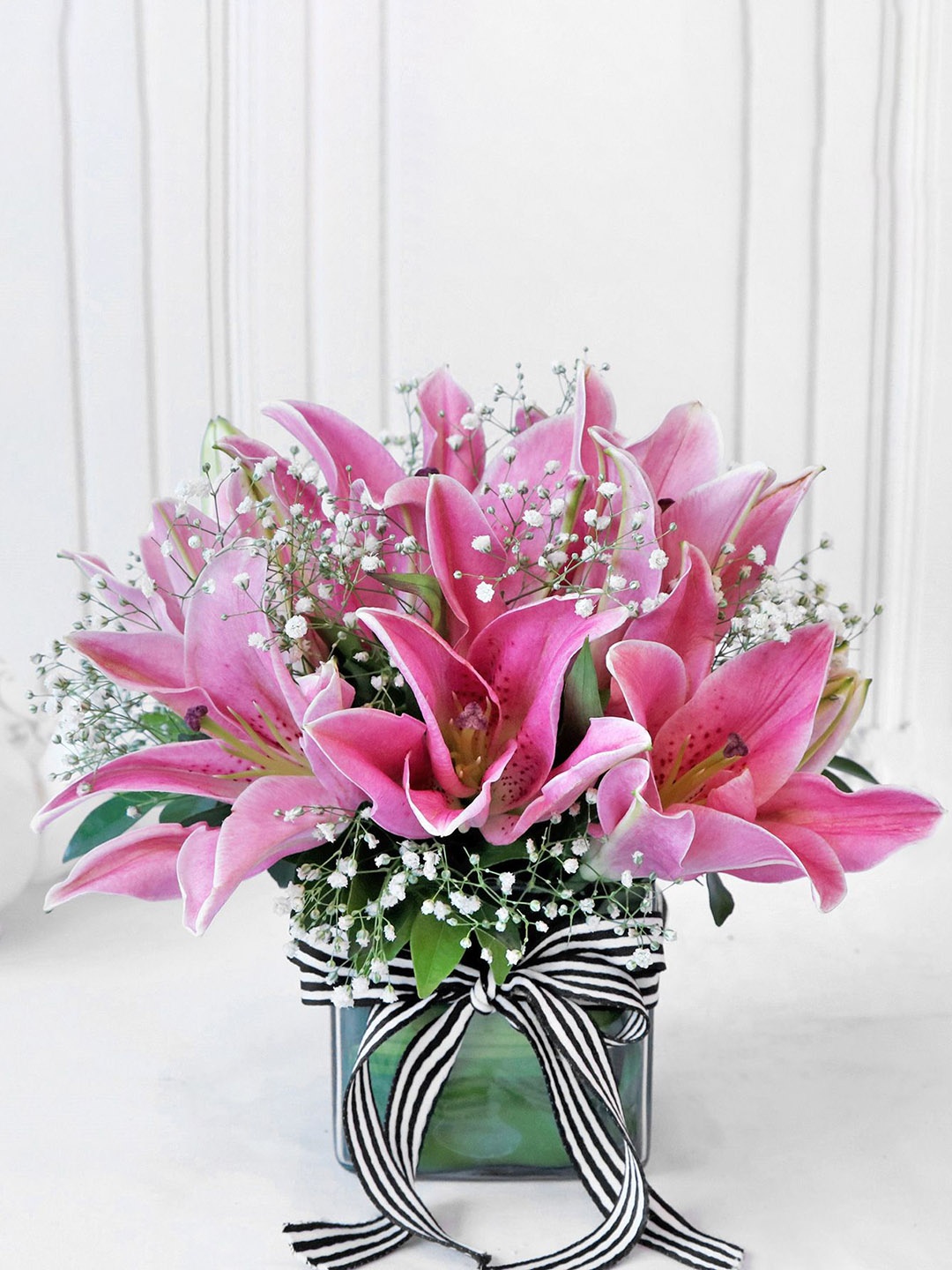 

IGP Pink & Green 6 Pieces Lilies In Square Vase Bouquet