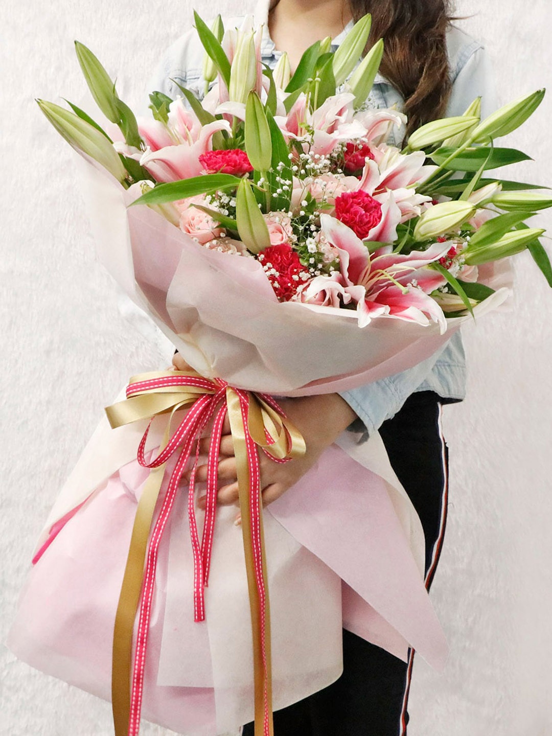 

IGP 38-Pcs Lily Roses & Carnations Fresh Flowers Bouquet, Pink