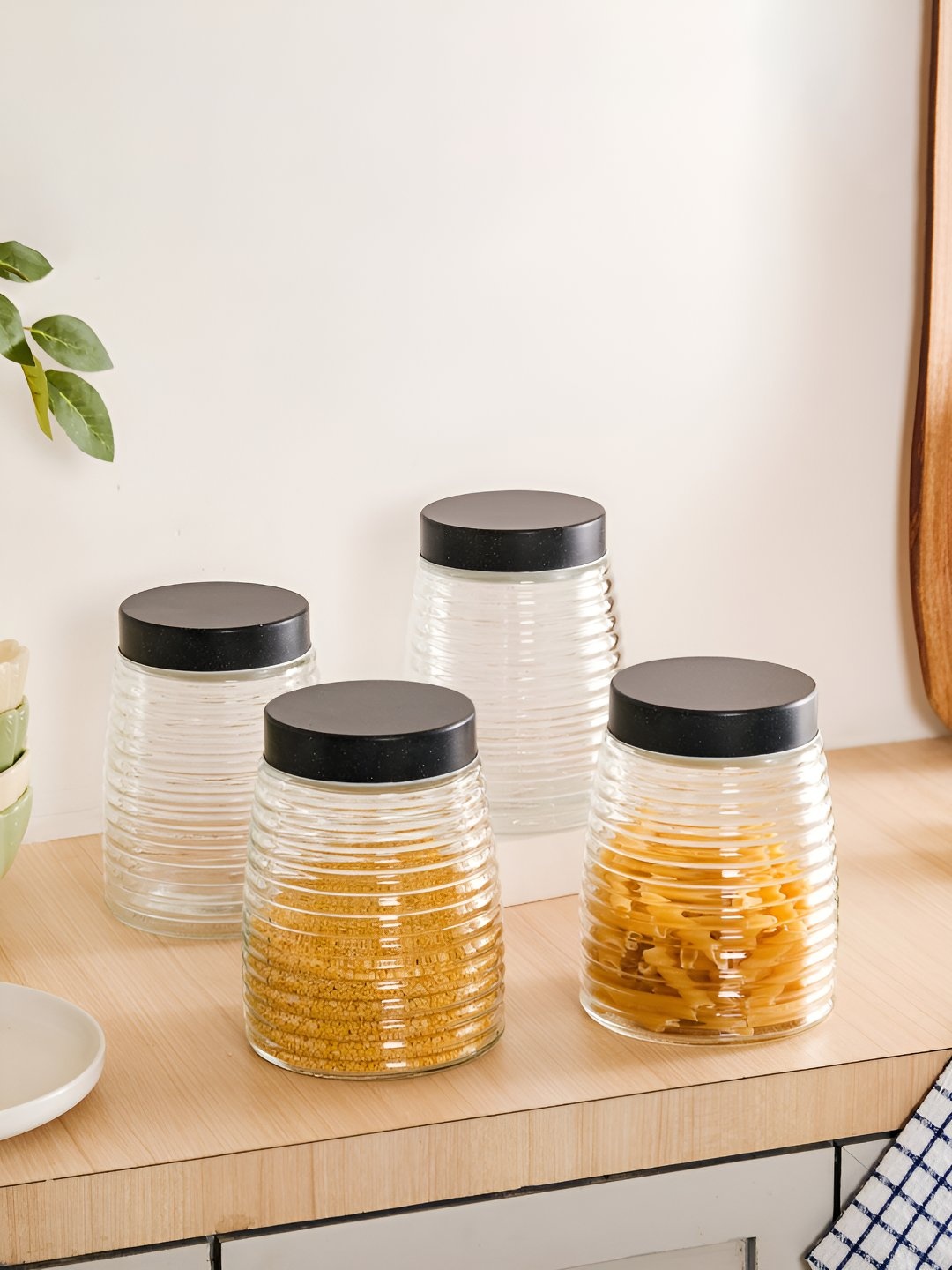 

Nestasia 4-Pcs Transparent Ring Design Kitchen Jars With Lid- 1400ml