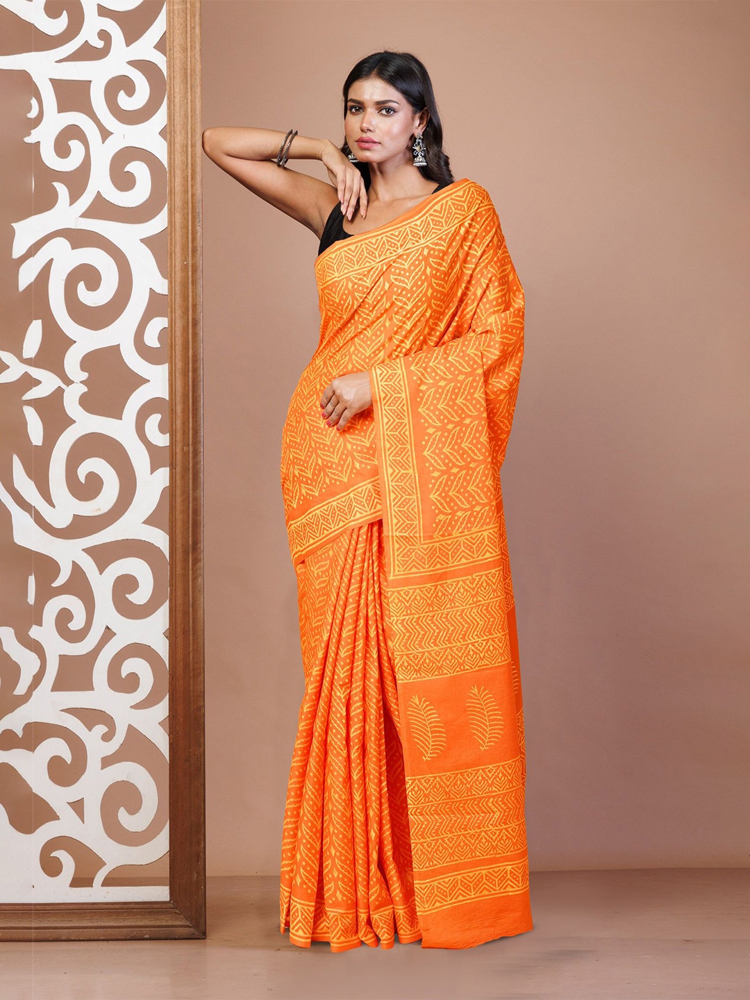 

Unnati Silks Ethnic Motifs Pure Cotton Handloom Block Print Saree, Orange