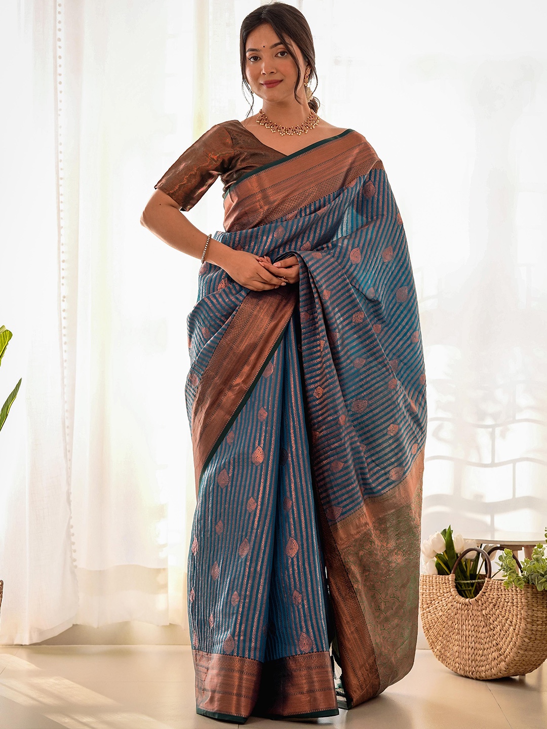 

KIMISHA Woven Design Zari Kanjeevaram Saree, Blue