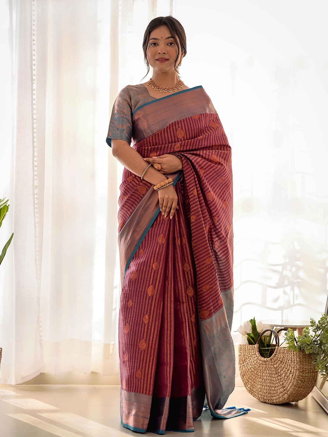 

KIMISHA Woven Design Zari Kanjeevaram Saree, Purple