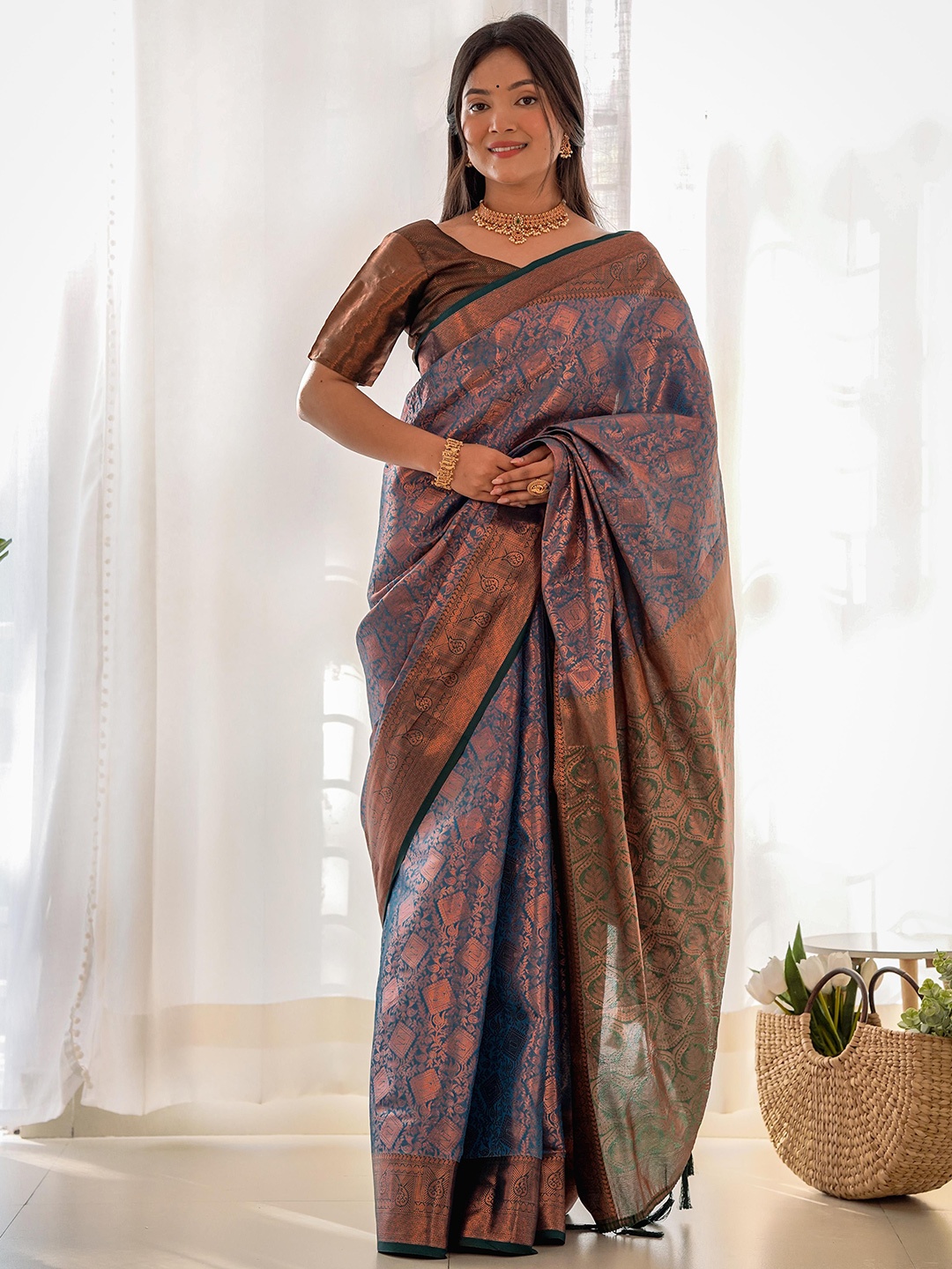 

KIMISHA Woven Design Zari Kanjeevaram Saree, Blue