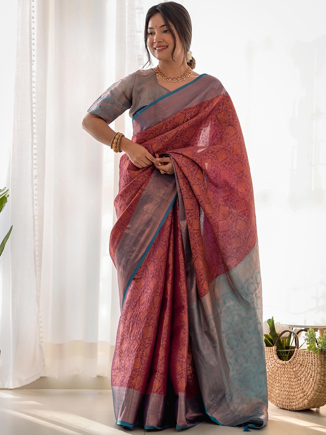 

KIMISHA Woven Design Zari Kanjeevaram Saree, Purple