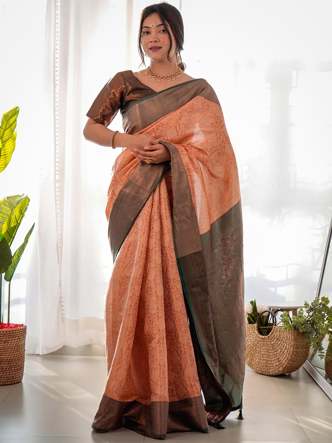 

KIMISHA Woven Design Zari Kanjeevaram Saree, Peach