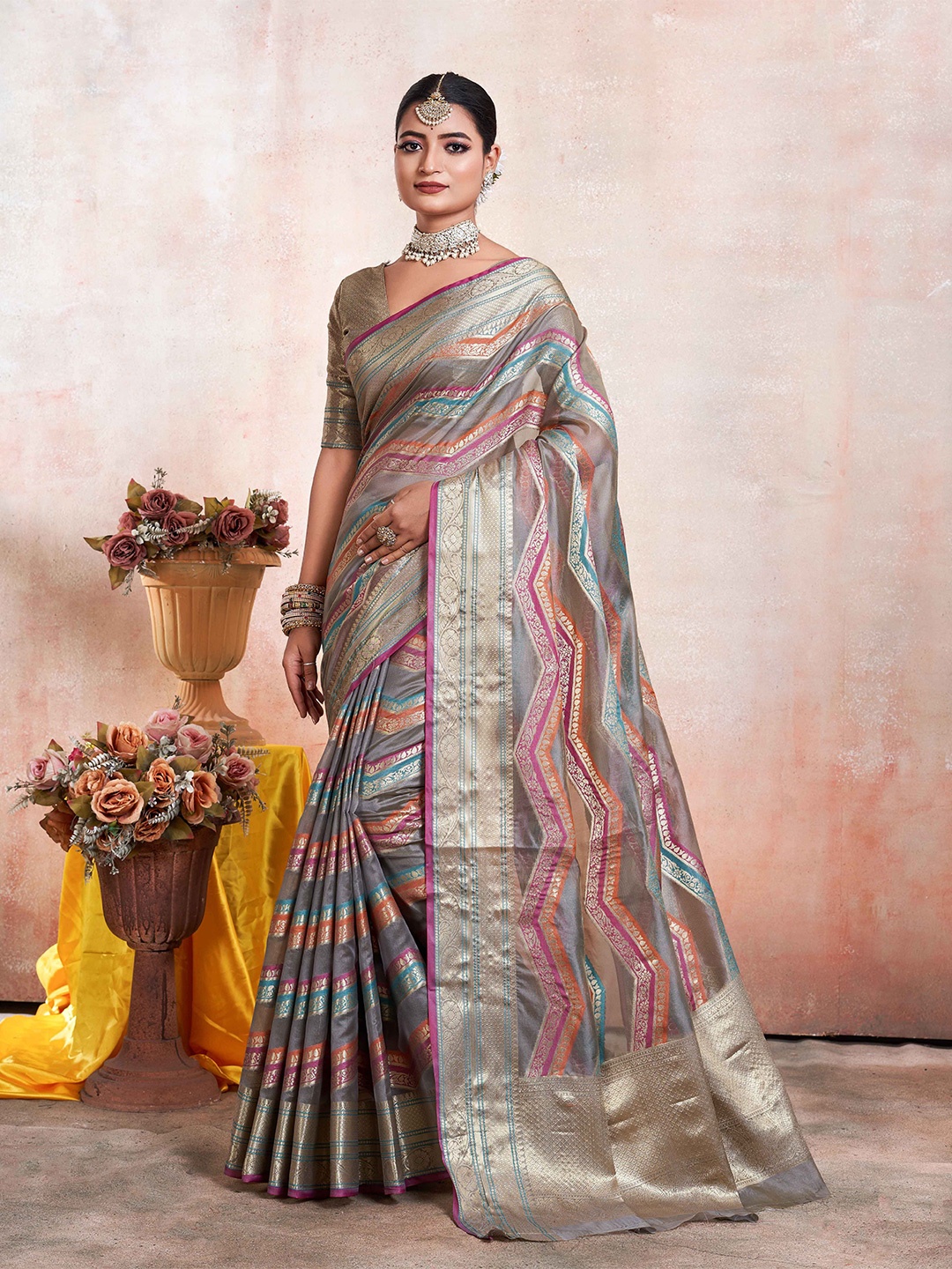 

KIMISHA Woven Design Zari Organza Kanjeevaram Saree, Grey