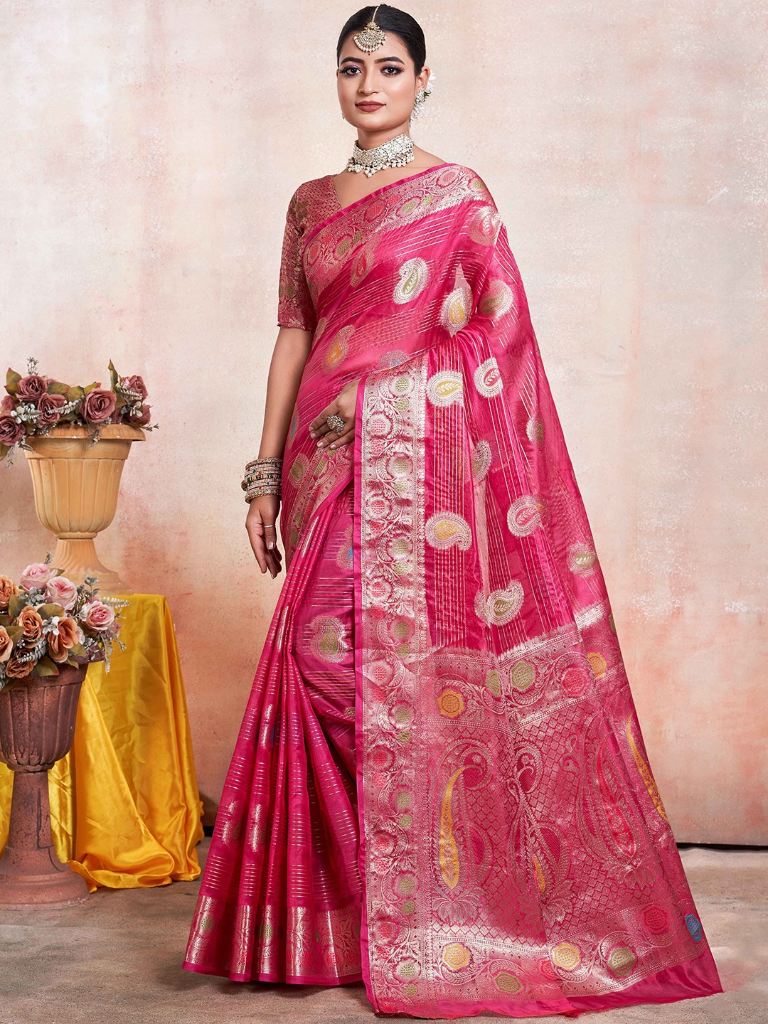 

KIMISHA Paisley Zari Organza Kanjeevaram Saree, Pink
