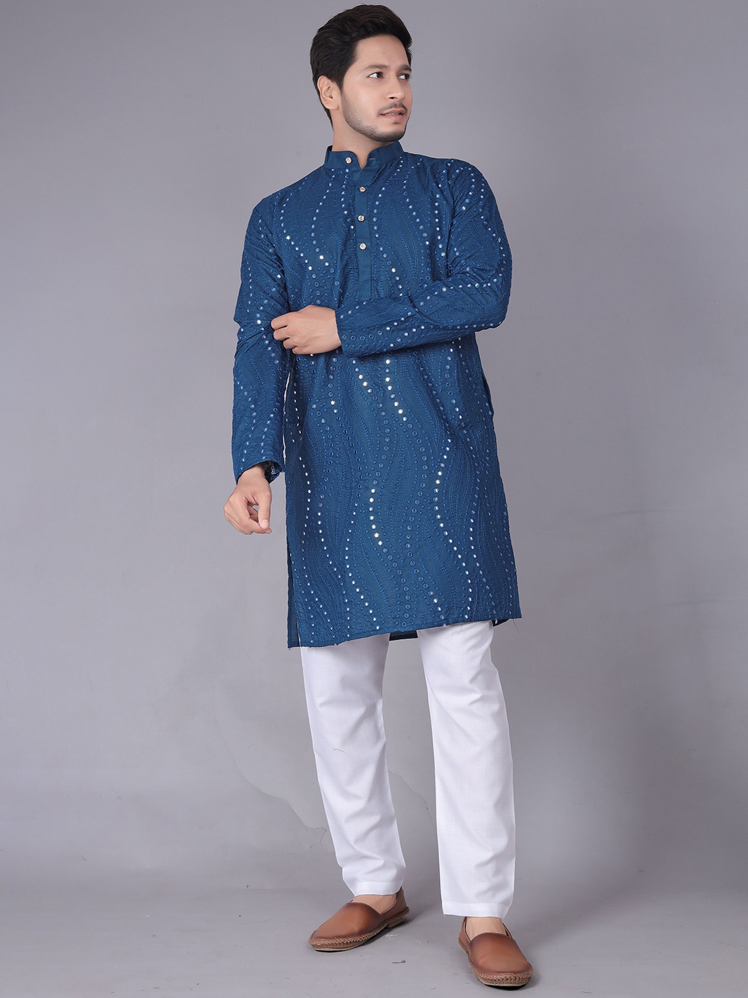 

amzira Embroidered Regular Mirror Work Pure Cotton Kurta with Pyjamas, Blue