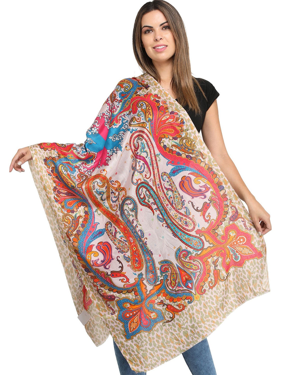 

Exotic India Cameo Rose Florals and Paiselys Digital-Printed Pure Silk Stole