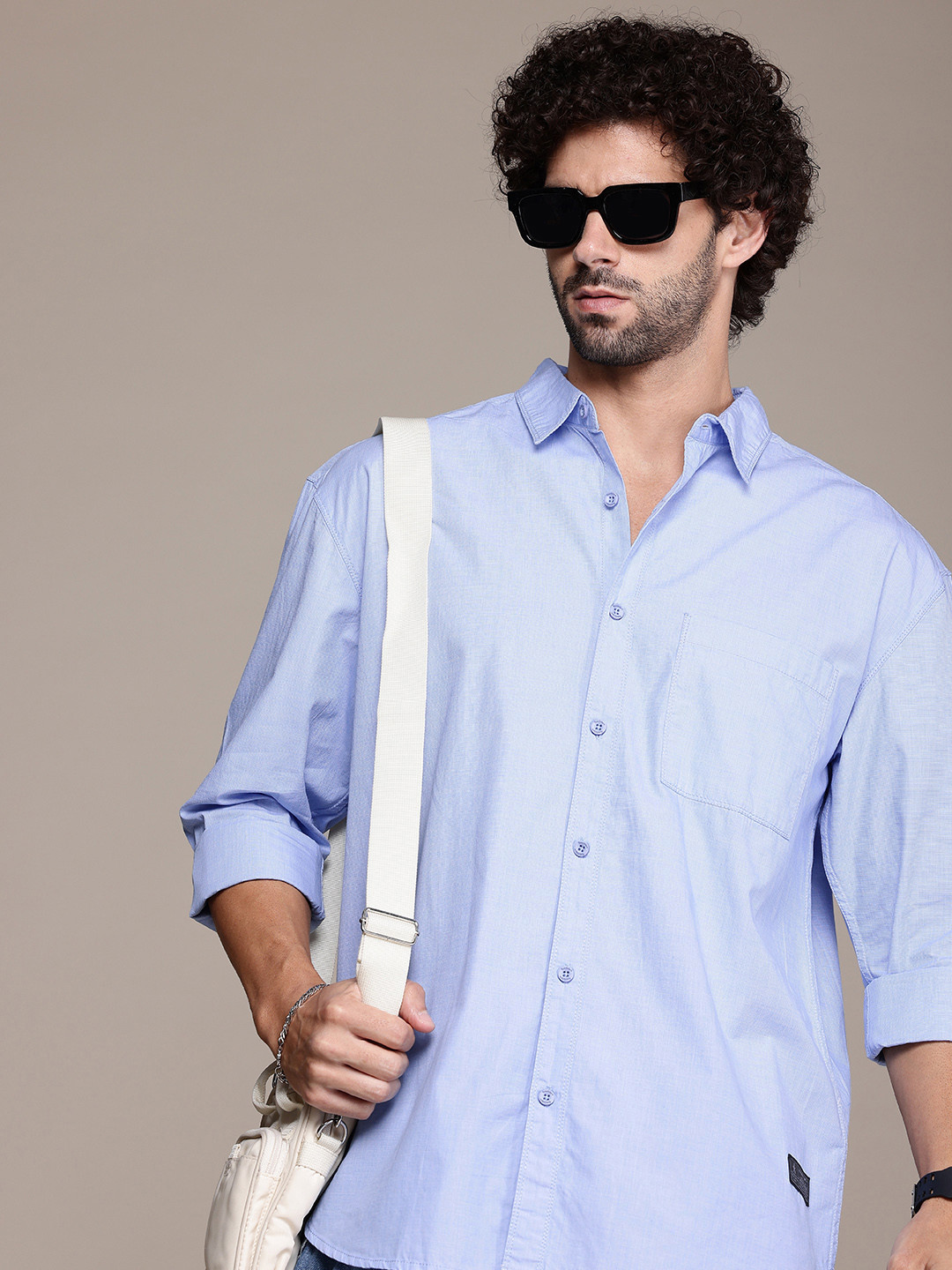 

The Roadster Lifestyle Co. Men Relaxed Fit Pure Cotton Casual Shirt, Blue