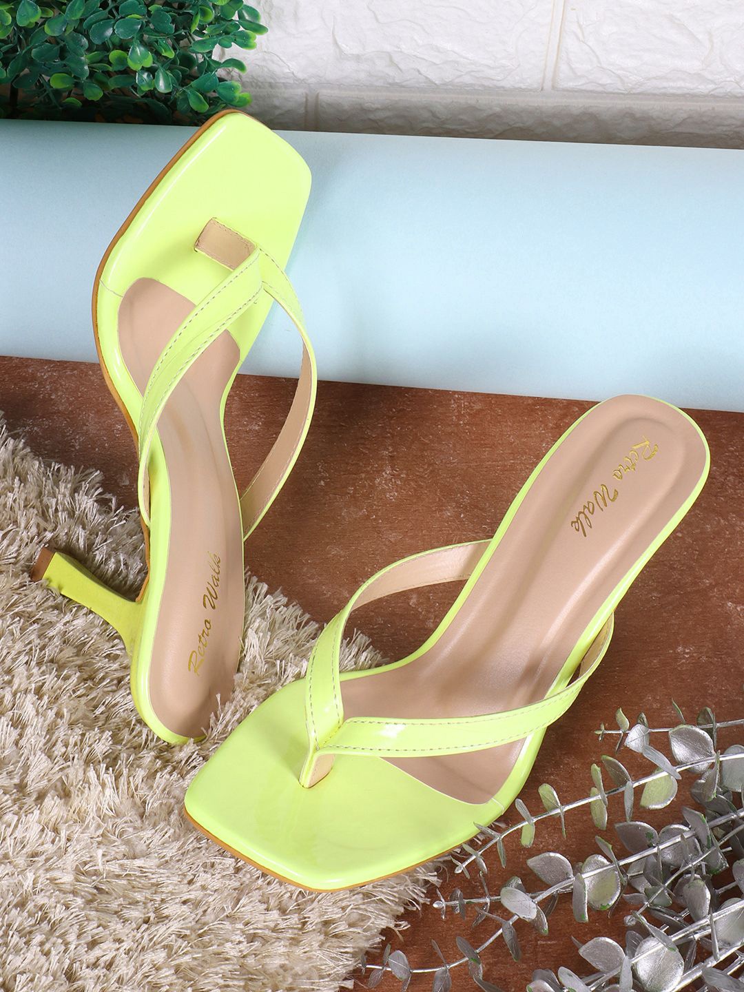 

Retro Walk Open Toe Slim Heel Sandals, Lime green