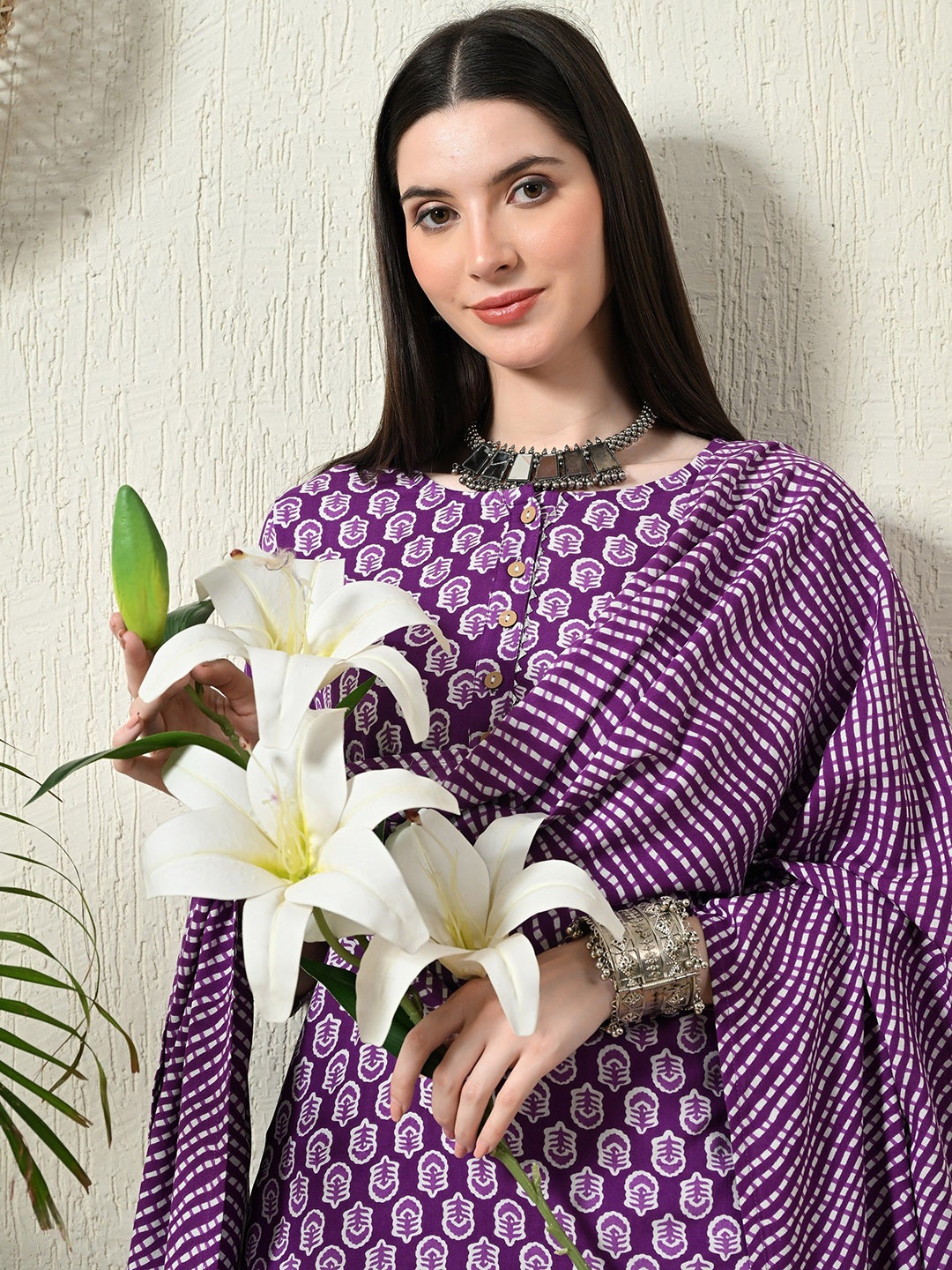 

VIDHANI Women Ethnic Motifs Printed Regular Kurta with Trousers & With Dupatta, Purple
