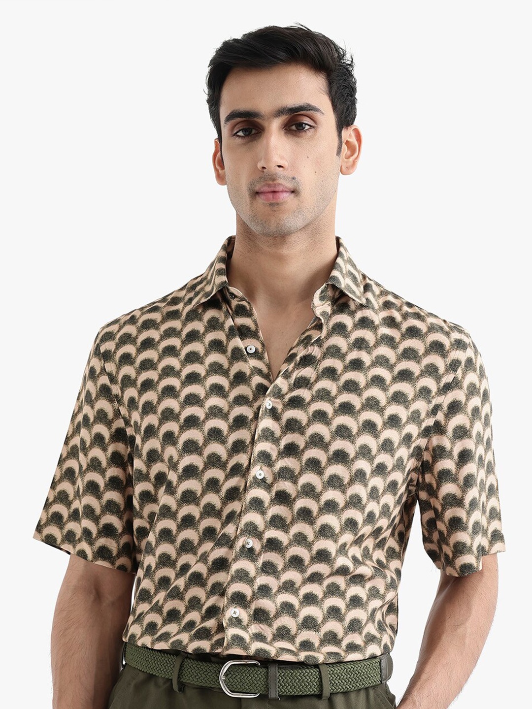 

RARE RABBIT Men Tokai Regular Fit Opaque Printed Shirt, Brown