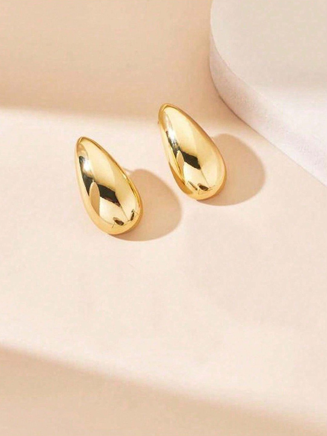 

Xivir Women Contemporary Studs Earrings, Gold