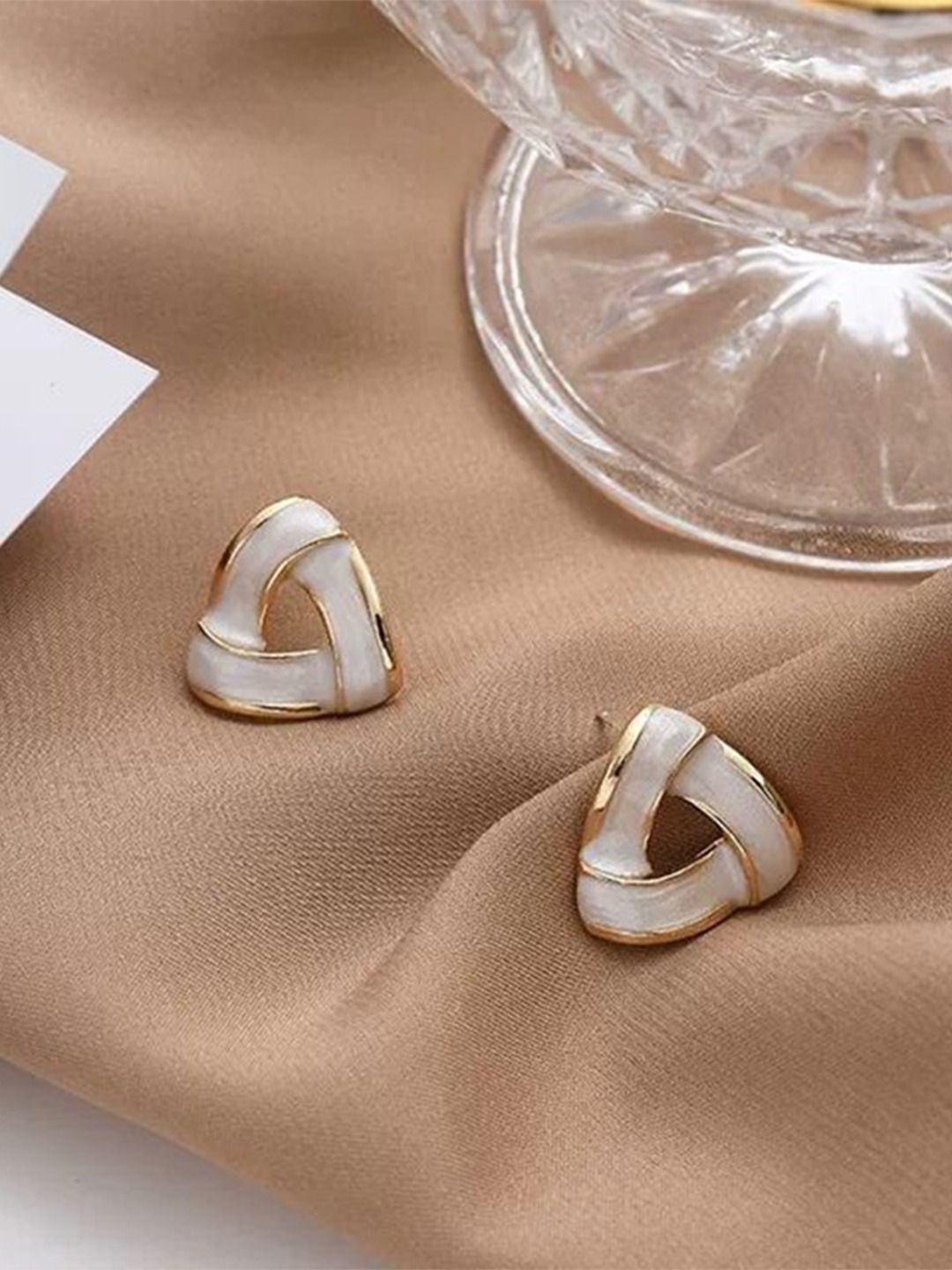 

Xivir Contemporary Studs Earrings, Gold