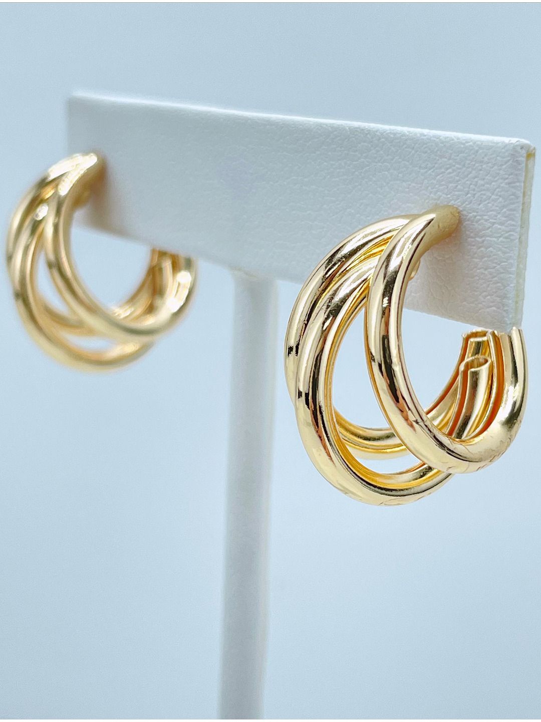 

Xivir Women Contemporary Half Hoop Earrings, Gold