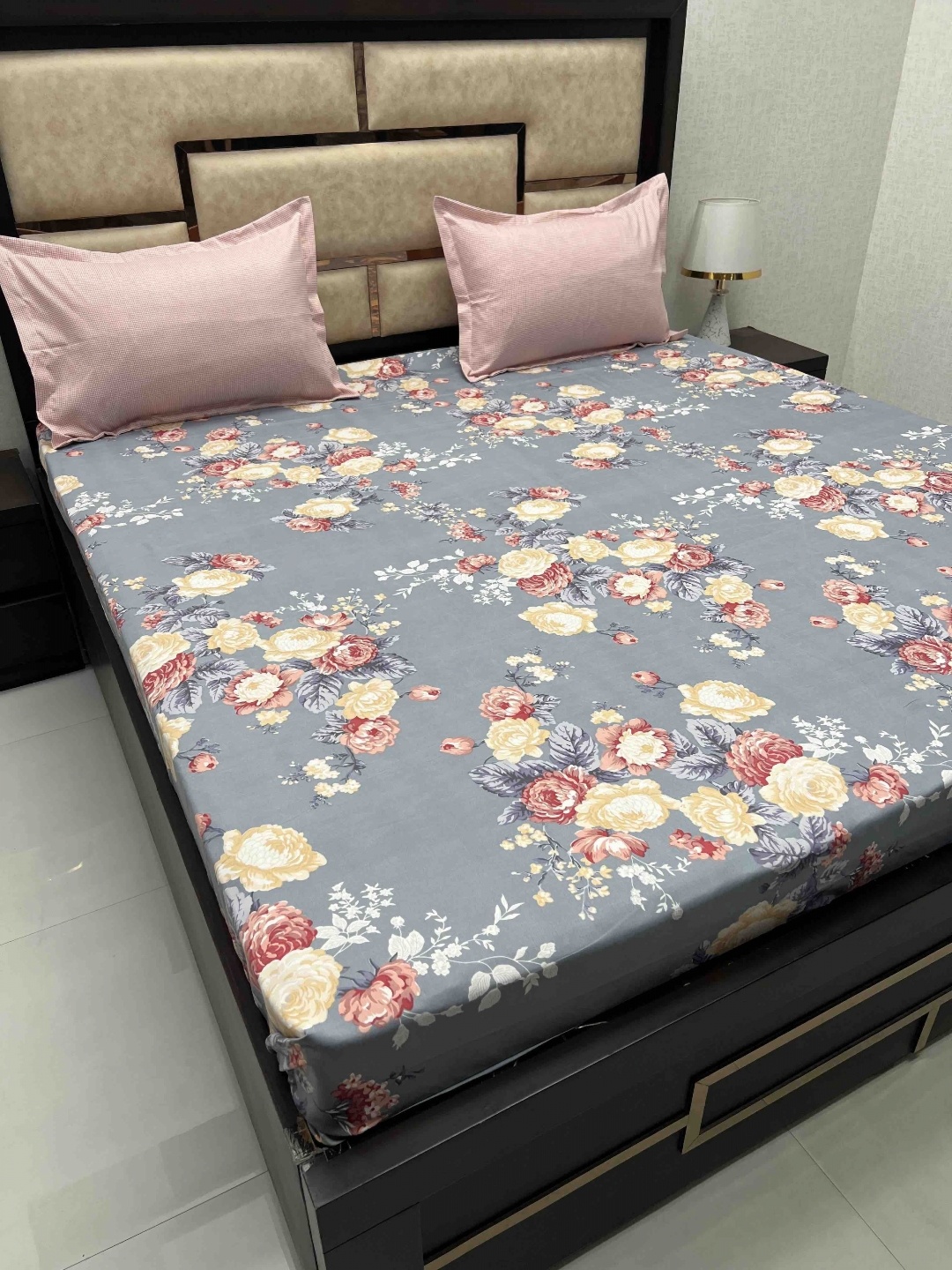

Pure Decor Grey & Yellow Floral Cotton 260 TC King Bedsheet with 2 Pillow Covers