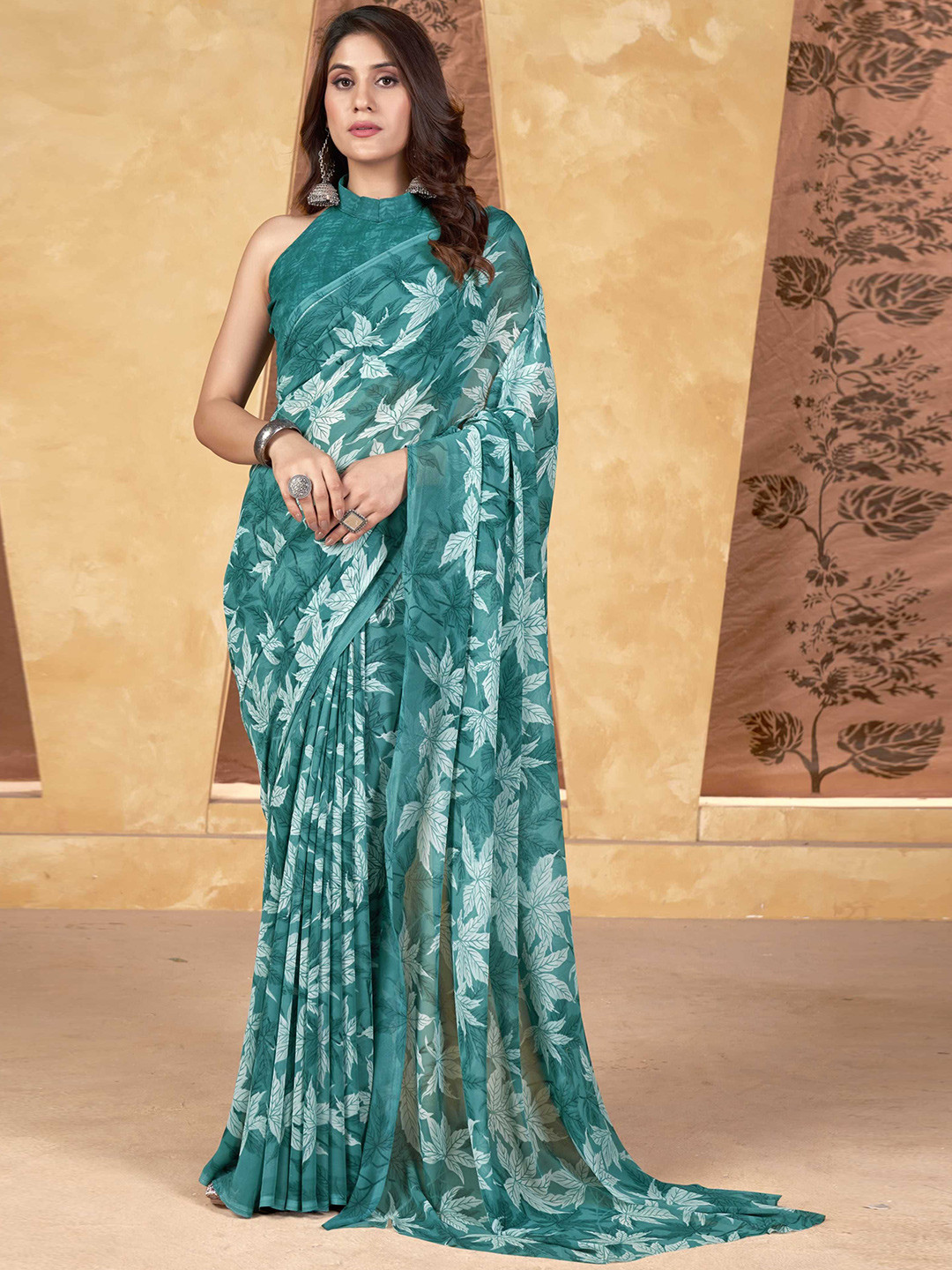 

Mitera Floral Saree With Blouse Piece, Teal