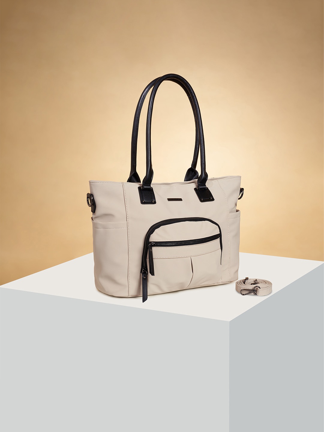 

Forever Glam by Pantaloons PU Swagger Handheld Bag, Off white
