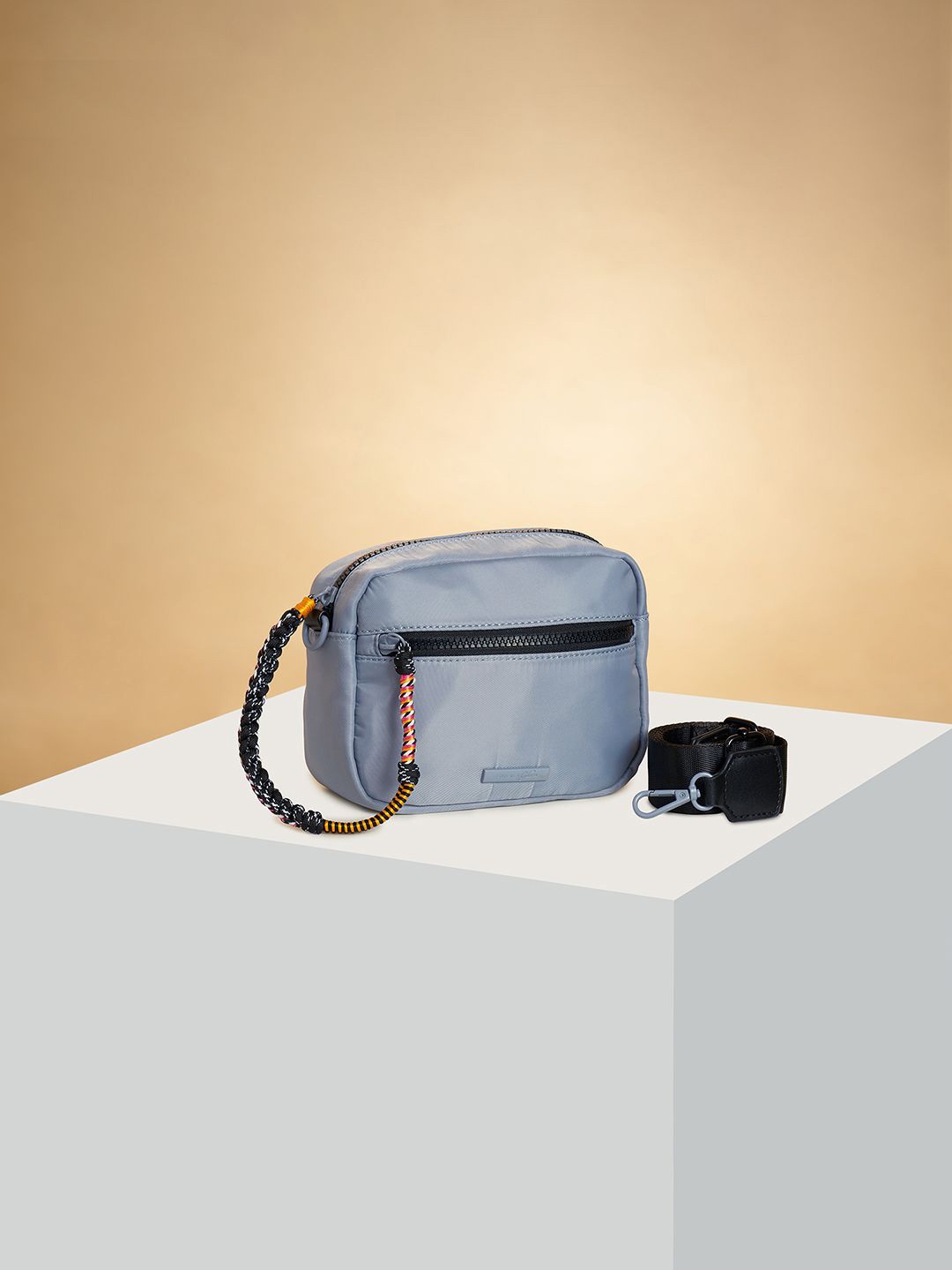 

Forever Glam by Pantaloons Structured Handheld Bag, Grey