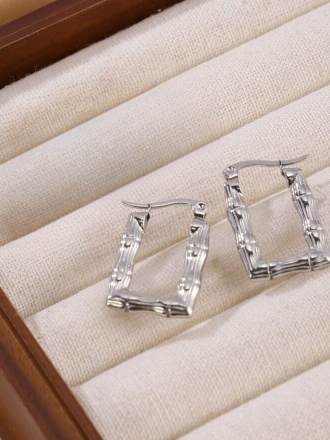 

SALTY Women Contemporary Hoop Earrings, Silver
