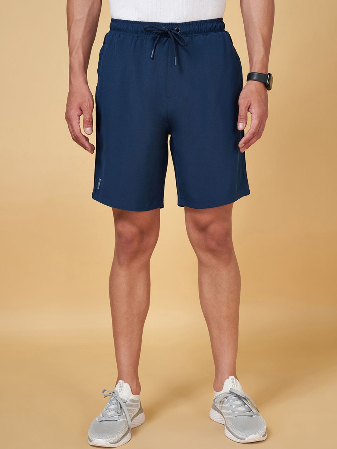 

Ajile by Pantaloons Men Mid-Rise Regular Fit Above Knee Sports Shorts, Teal