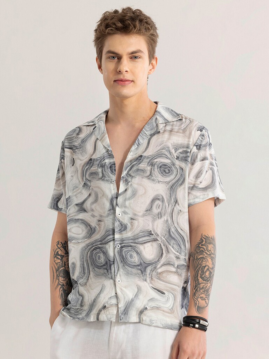 

Snitch Men Snug Slim Fit Floral Opaque Printed Casual Shirt, Grey