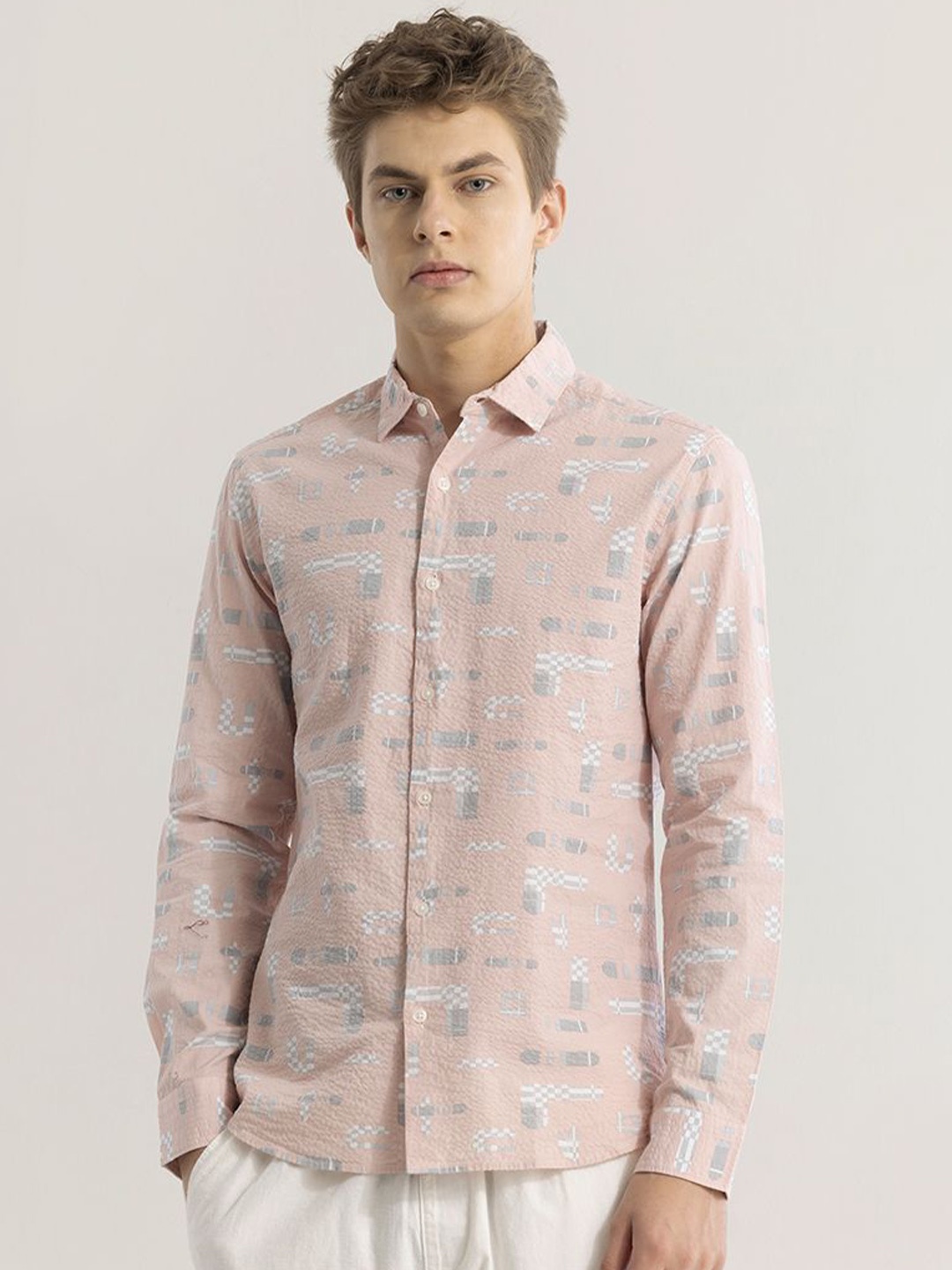 

Snitch Men Printed Skinny Fit Casual Shirt, Peach