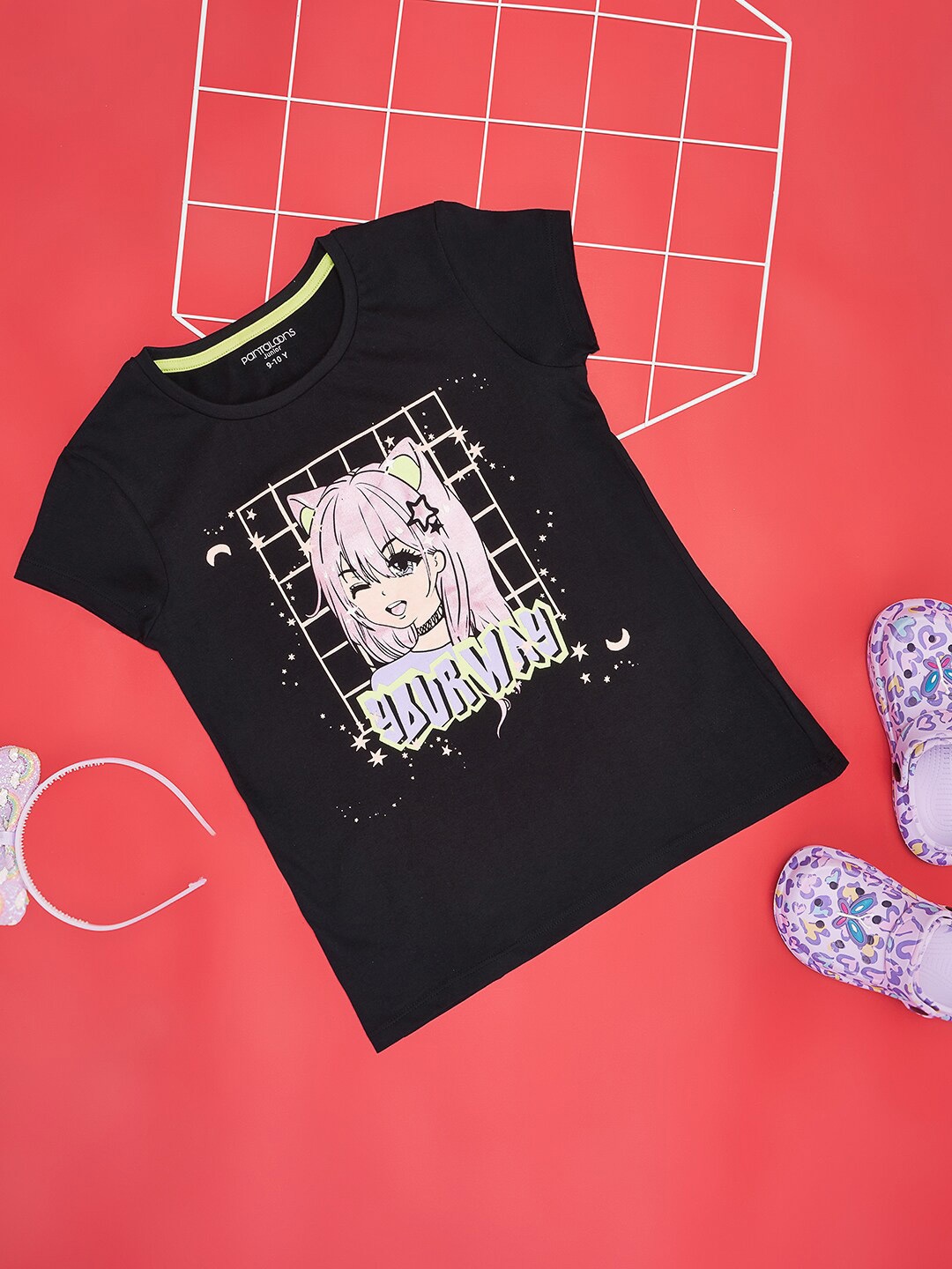 

Pantaloons Junior Girls Graphic Printed Round Neck T-shirt, Black