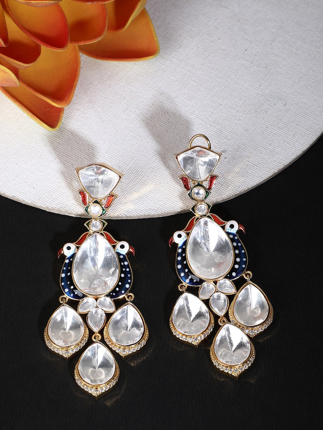 

AURAA TRENDS Gold-Plated Kundan-Studded Contemporary Drop Earrings