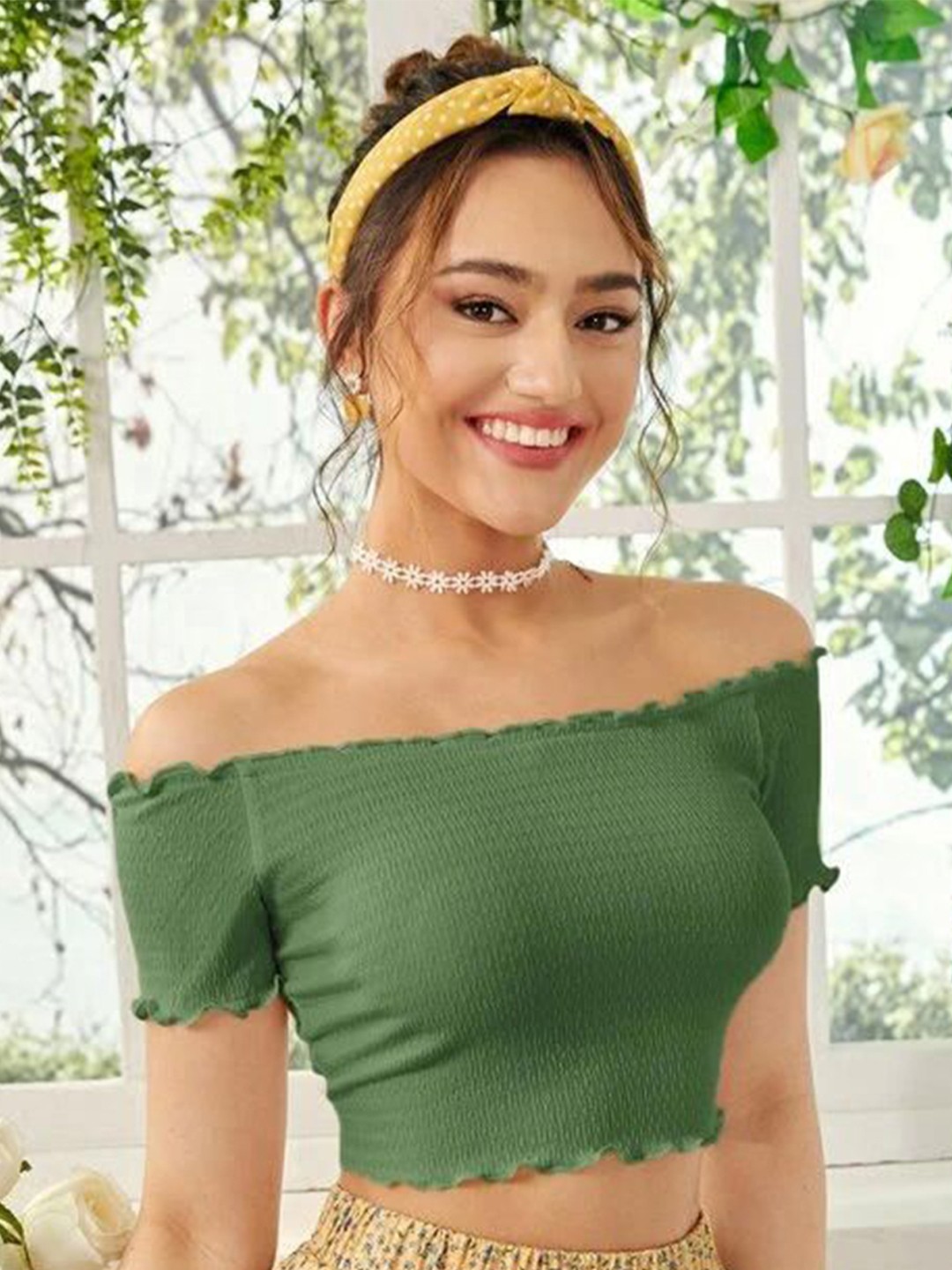 

TANDUL Solid Off-Shoulder Crop Top, Green