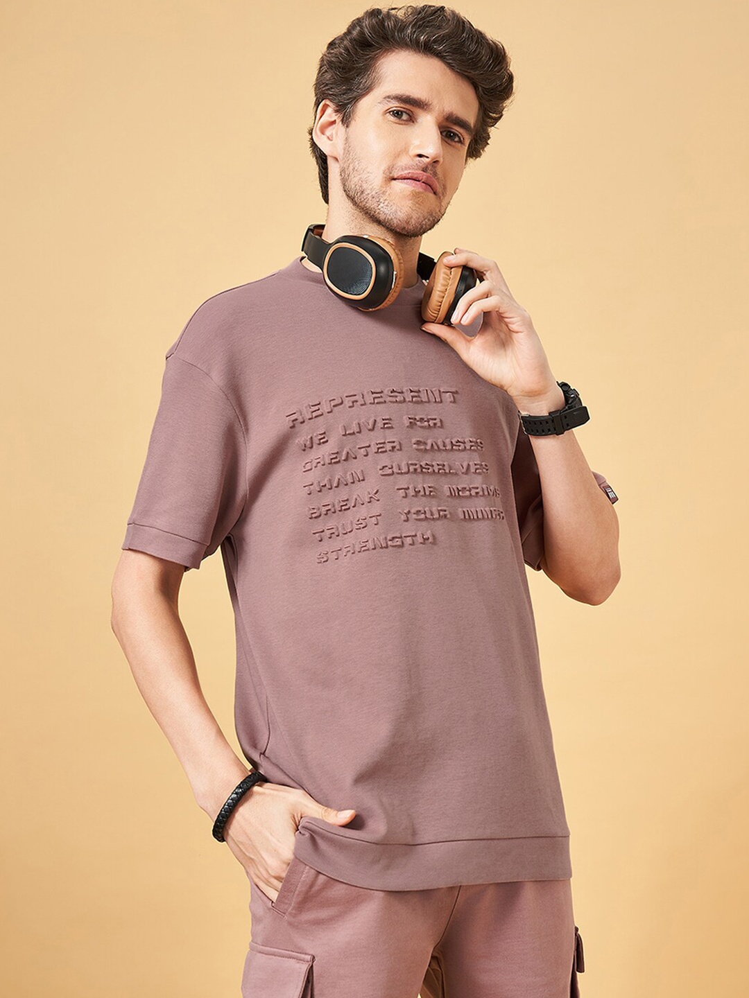 

Street 808 by Pantaloons Men Typography Cotton Boxy T-shirt, Mauve
