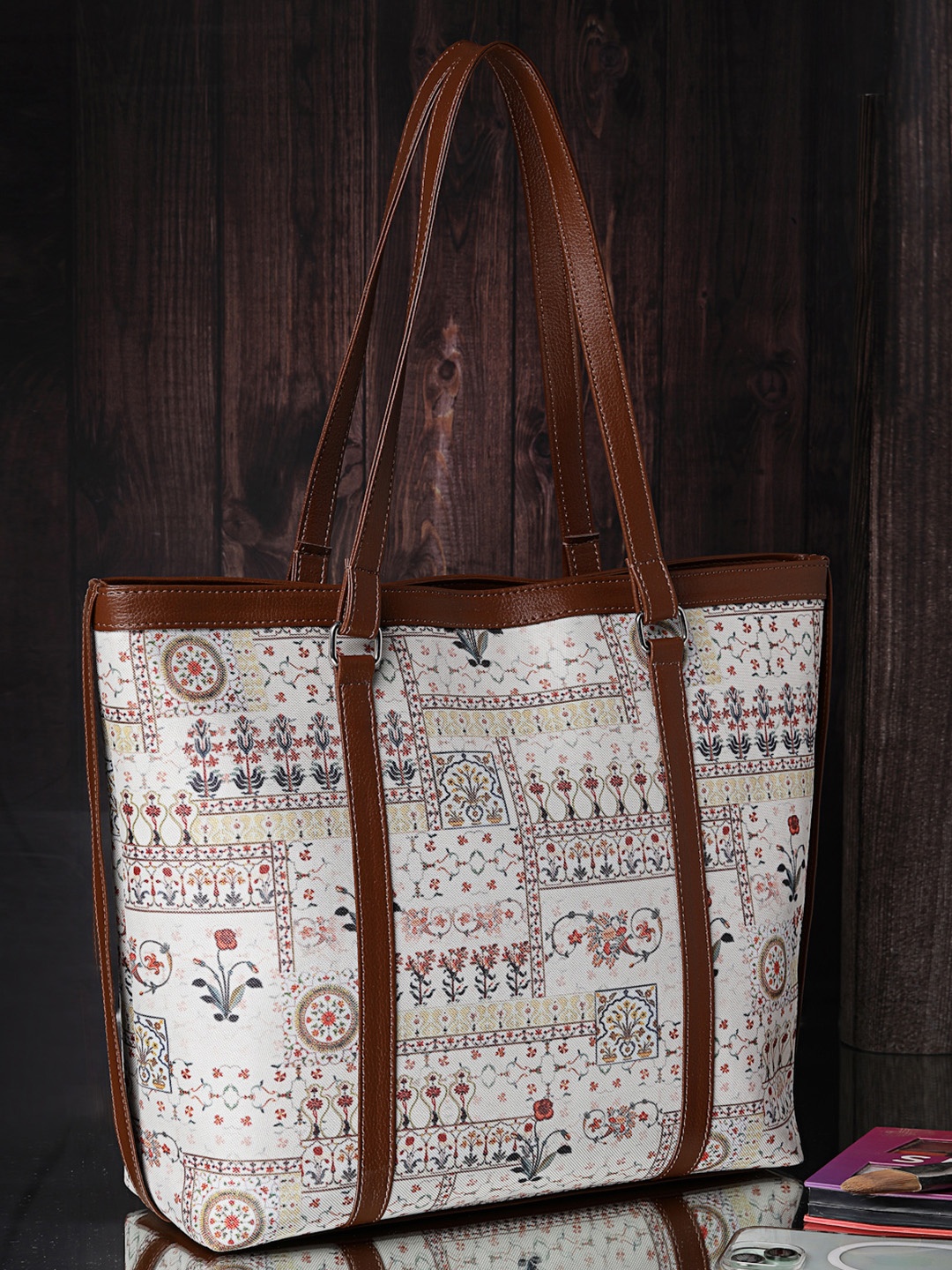 

Anouk Women Ethnic Motifs Printed Shopper Shoulder Bag, Beige