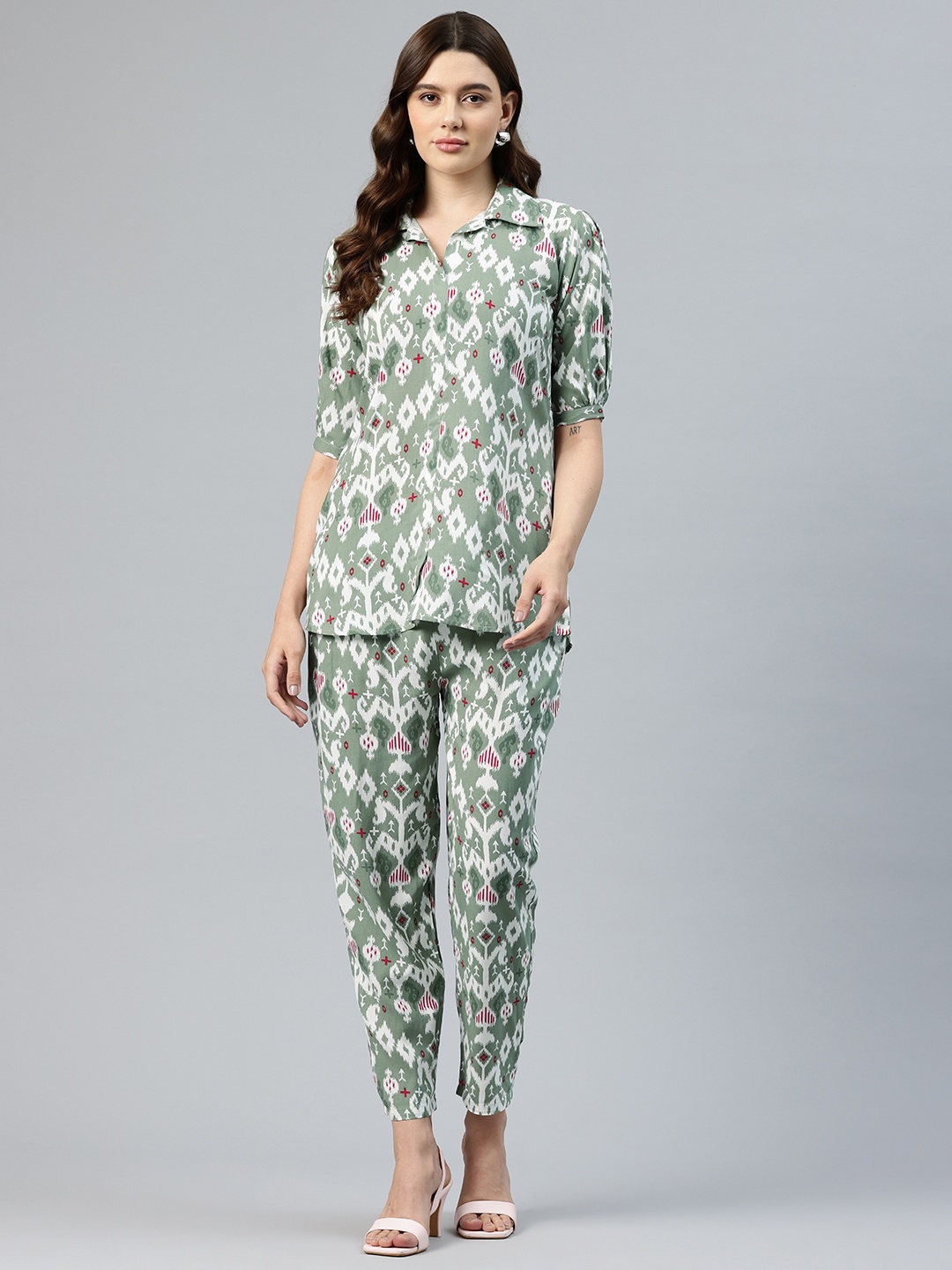 

One Femme Ikat Printed Co-Ords, Green