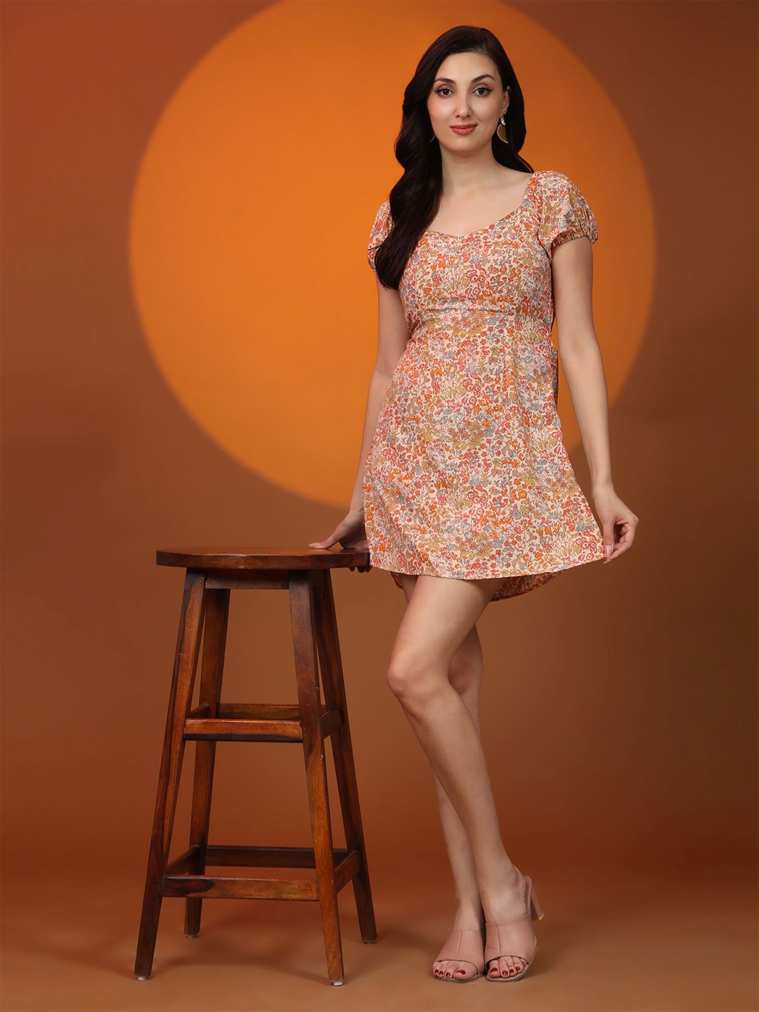 

Phenav Floral Printed Sweetheart Neck Puff Sleeves A-Line Mini Dress, Beige