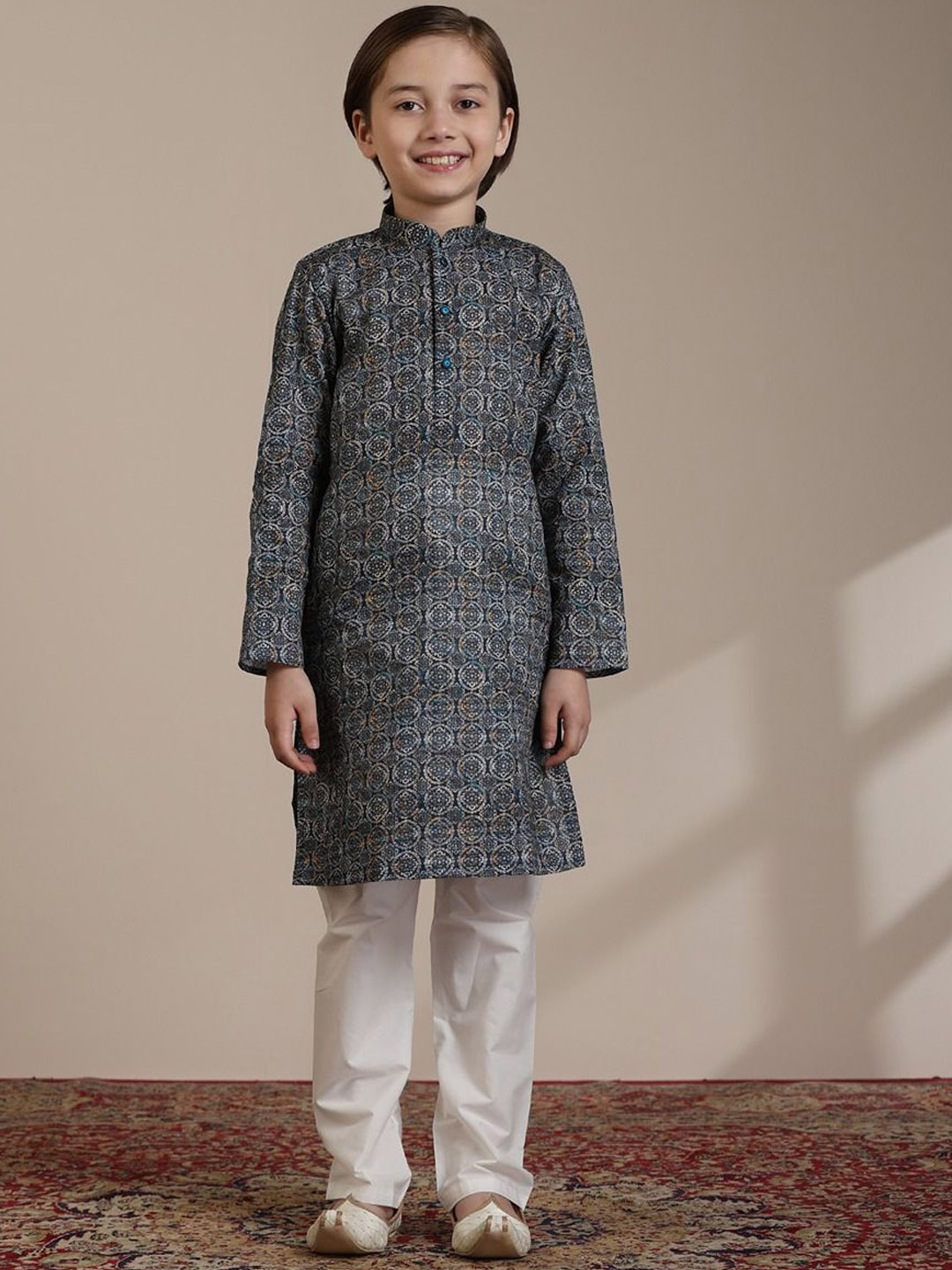 

Manyavar Boys Printed Regular Kurta with Pyjamas, Blue