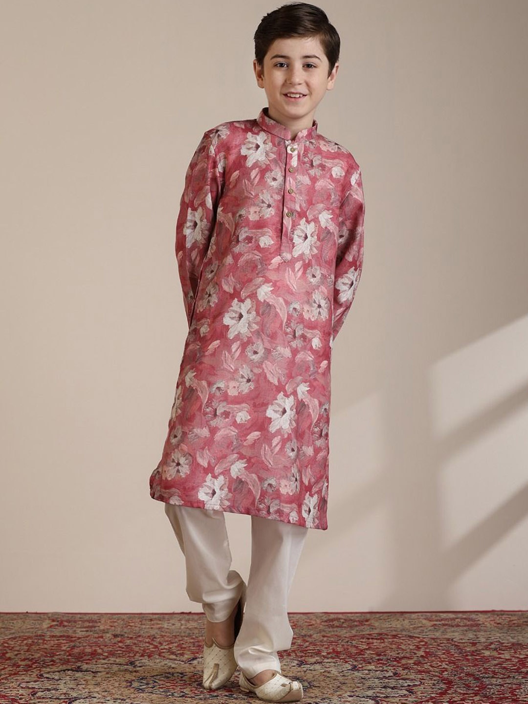 

Manyavar Boys Floral Printed Regular Kurta with Pyjamas, Coral