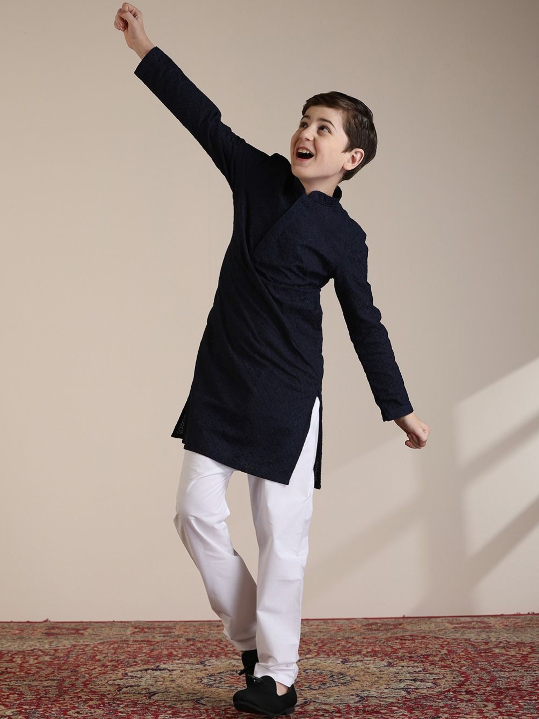 

Manyavar Boys Embroidered Regular Thread Work Straight Kurta With Pyjamas, Blue