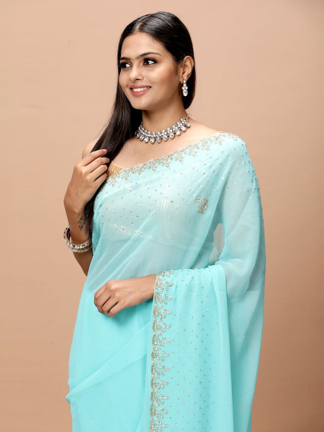 

Vervee Couture Embellished Embroidered Pure Georgette Saree, Blue