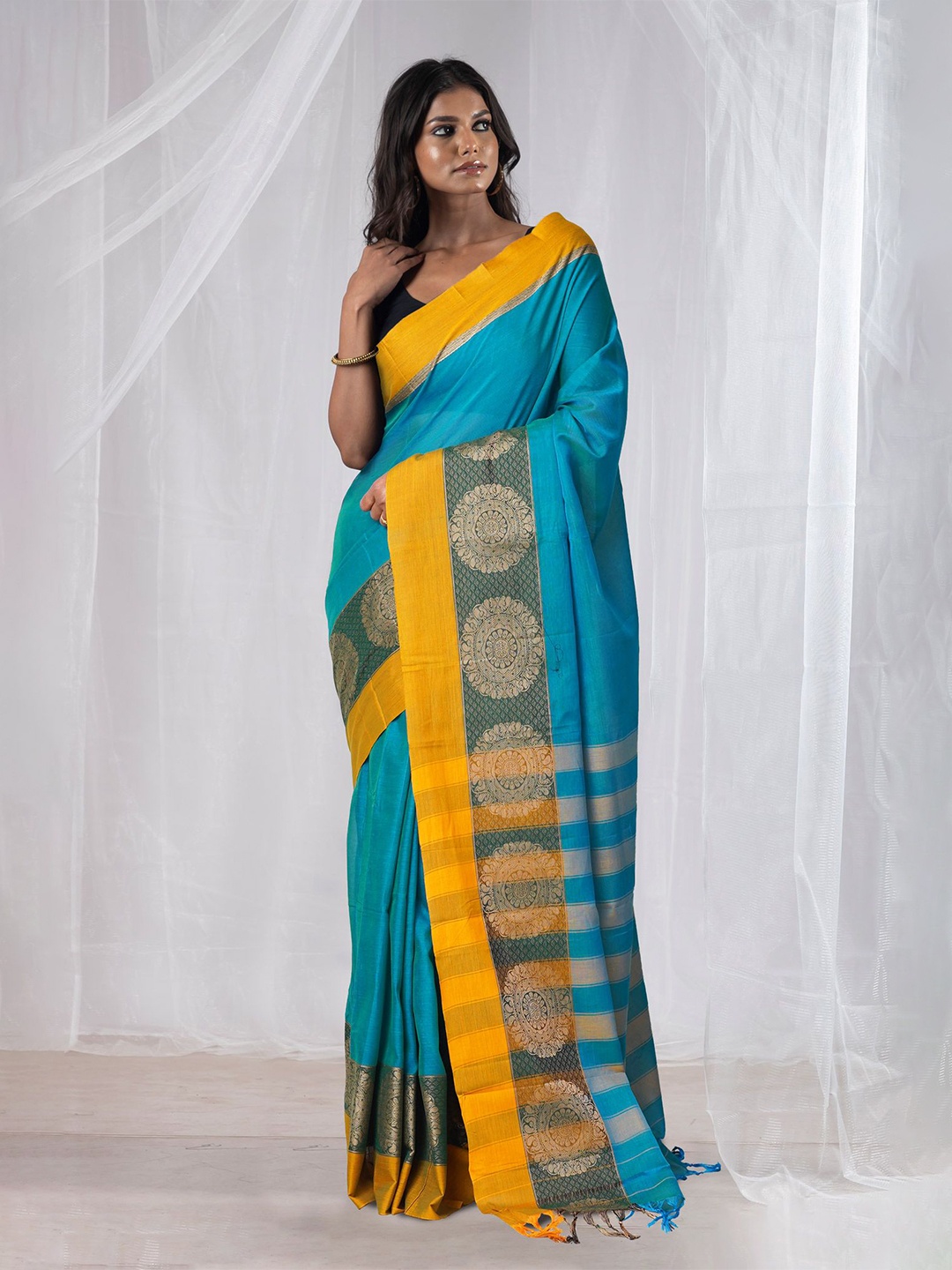 

Unnati Silks Zari Pure Cotton Handloom Narayan Peth Saree, Blue