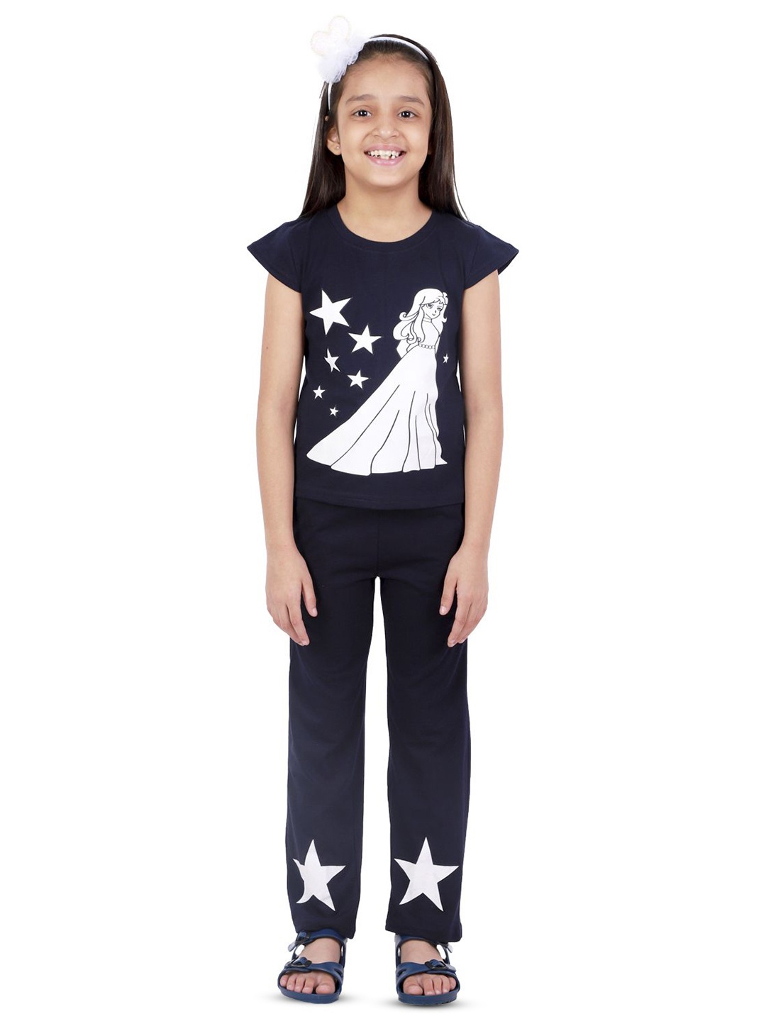 

Kids Cave Girls Printed T-shirt with Trousers, Black