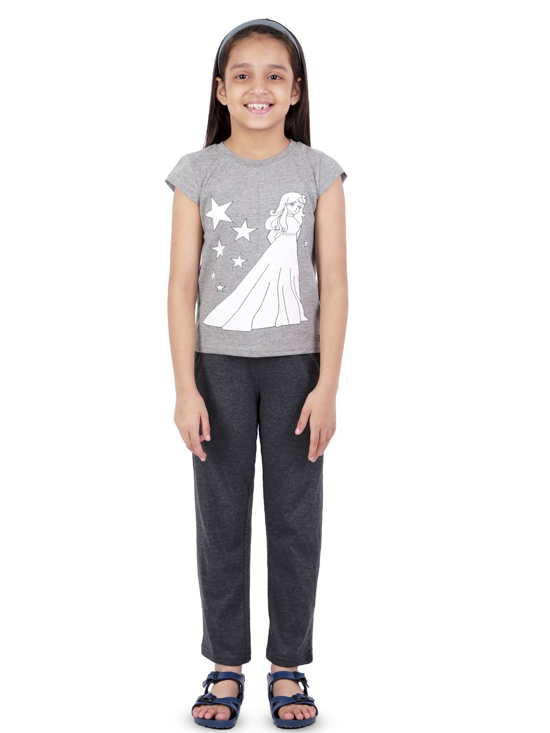 

Kids Cave Girls Printed Top with Trousers, Grey