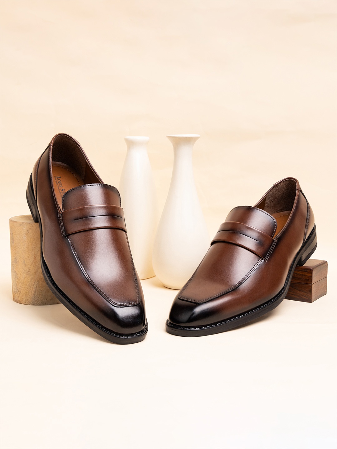 

LOUIS STITCH Men Tan Formal Slip-On Moccasin Shoes