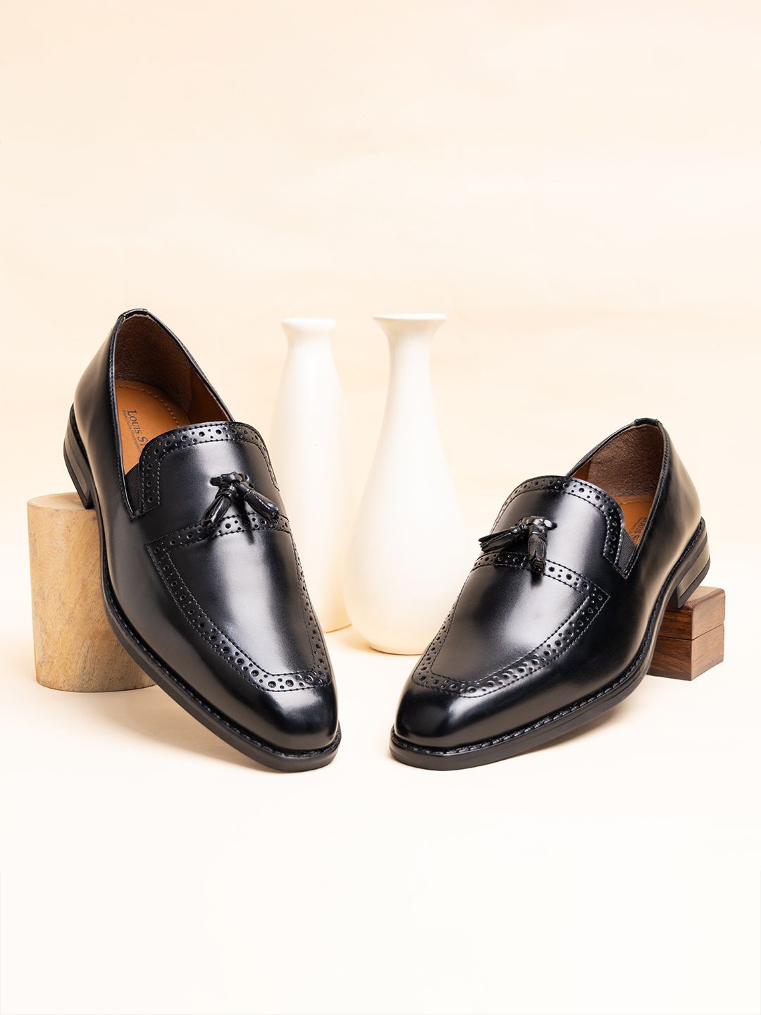 

LOUIS STITCH Men Jet Black Formal Slip-On Tassel Moccasin Shoes