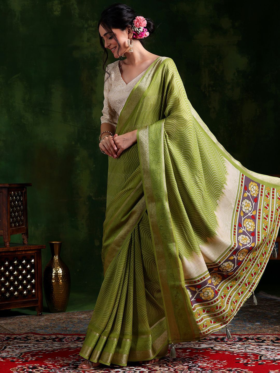

Libas Leheriya Zari Saree, Green