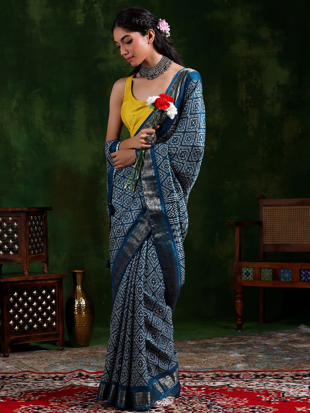 

Libas Ethnic Motifs Zari Saree, Blue