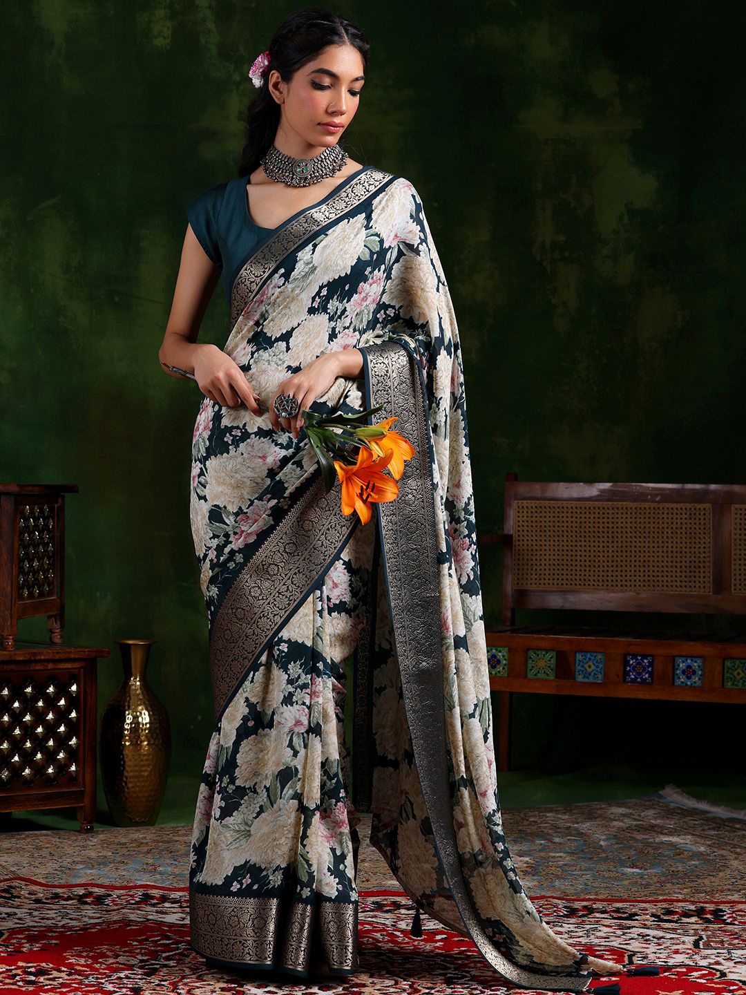

Libas Floral Zari Saree, Teal